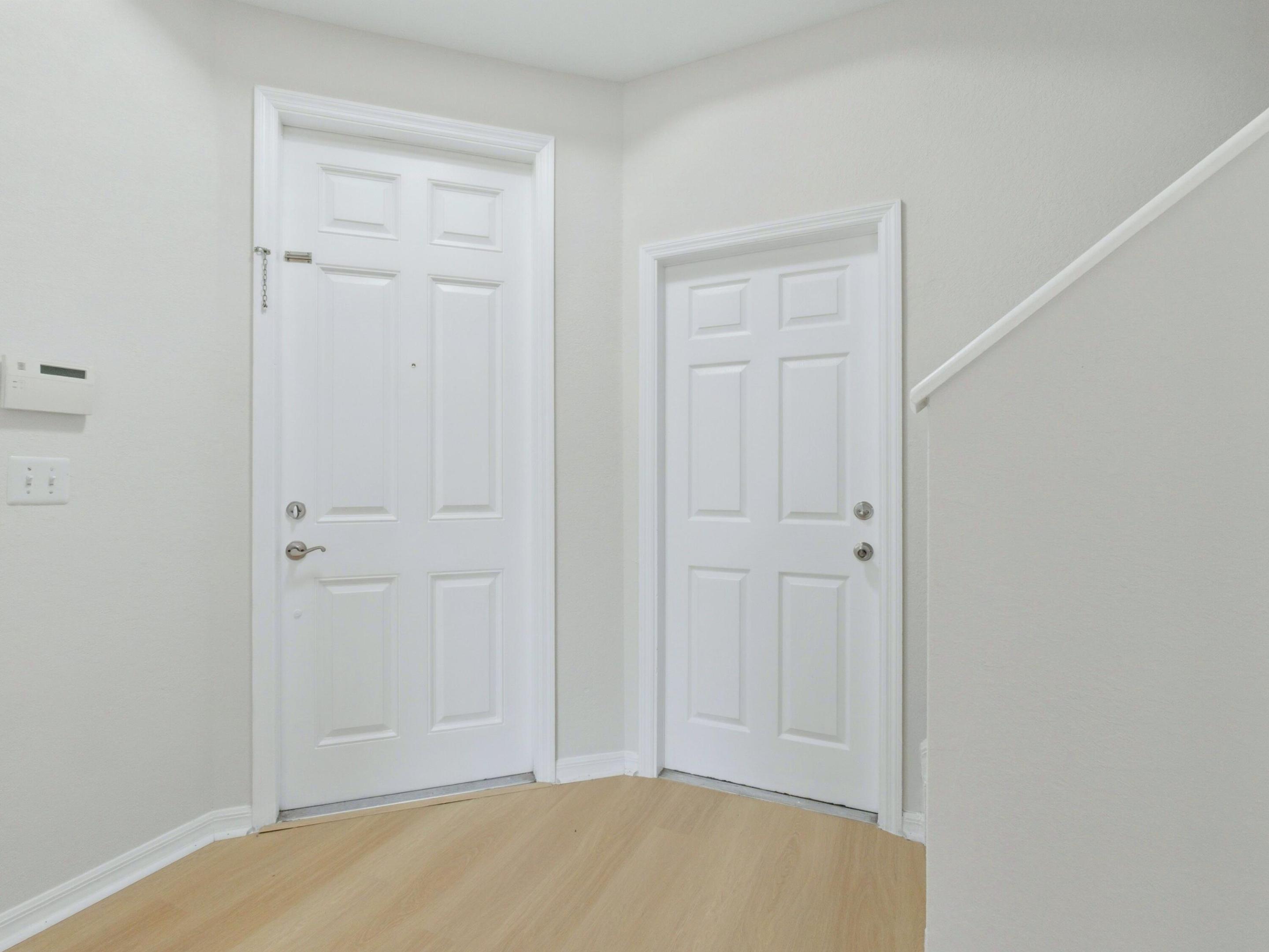 PIPERS CAY CONDO - Residential