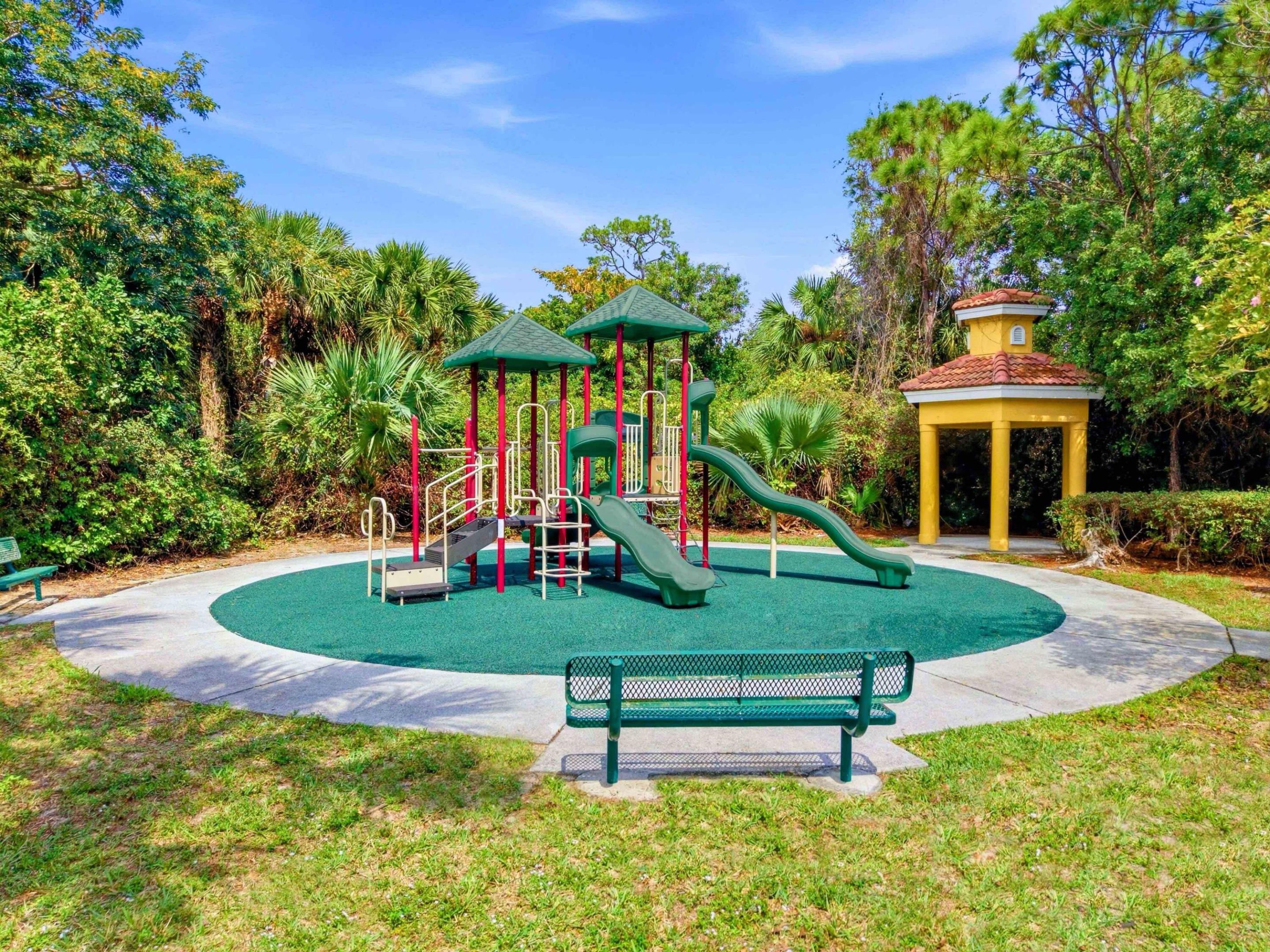 PIPERS CAY CONDO - Residential