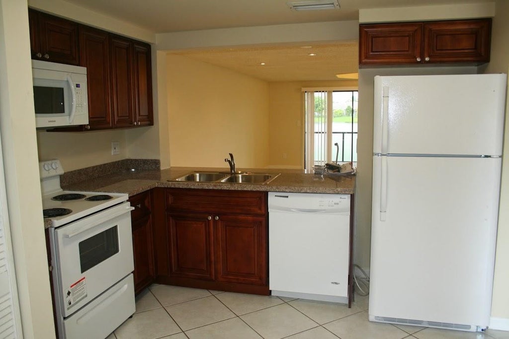 Photo of 4733 NW 90TH Avenue, Sunrise, FL 33351 (MLS # B26072564)