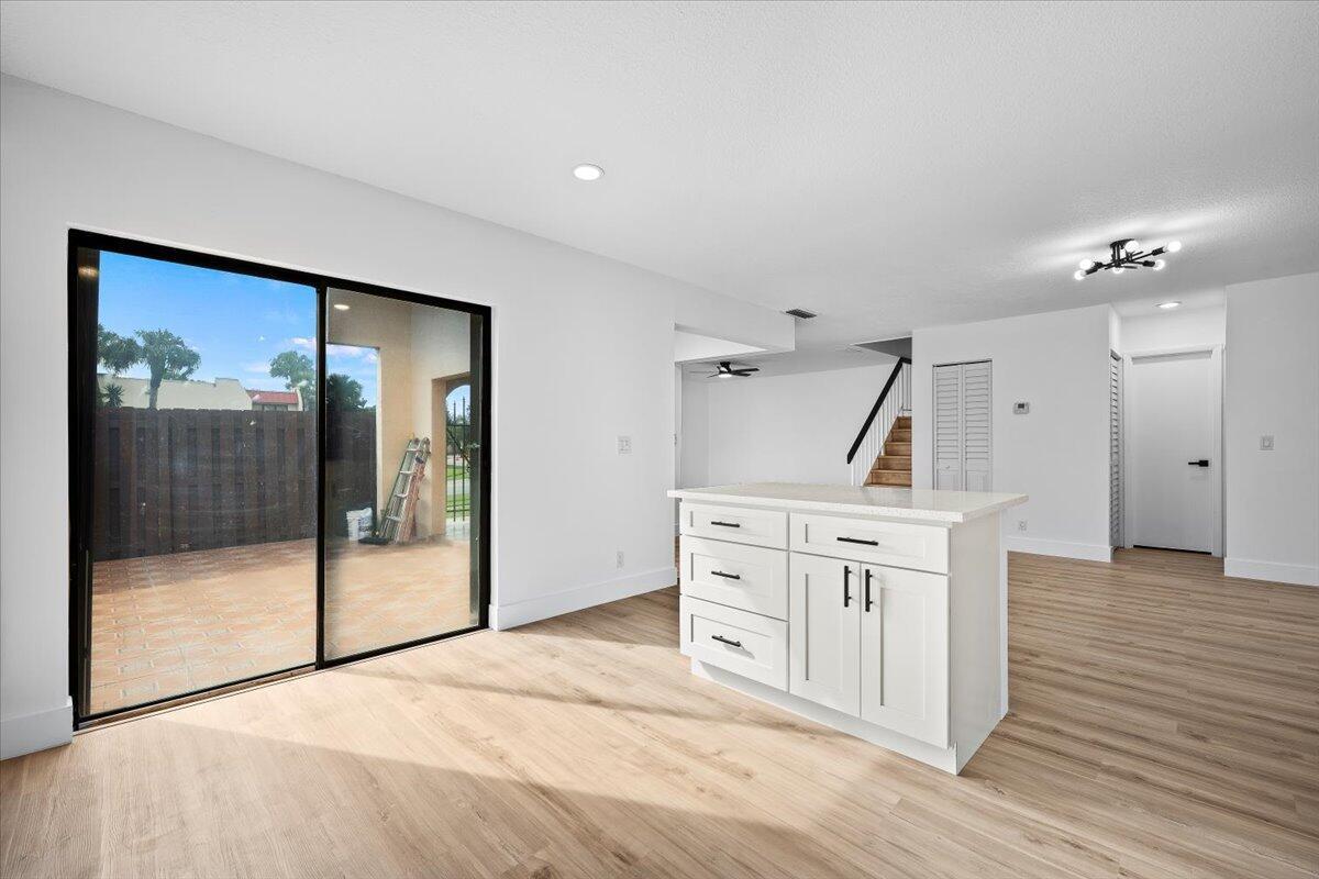 SEVEN SPRINGS 1 - Residential