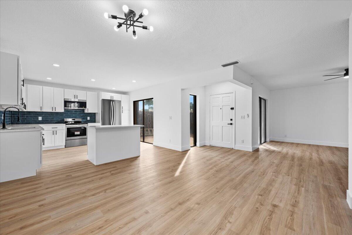 SEVEN SPRINGS 1 - Residential