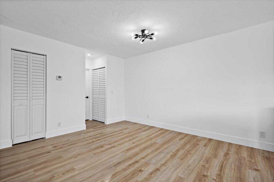 SEVEN SPRINGS 1 - Residential