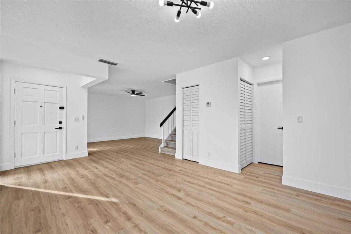 SEVEN SPRINGS 1 - Residential