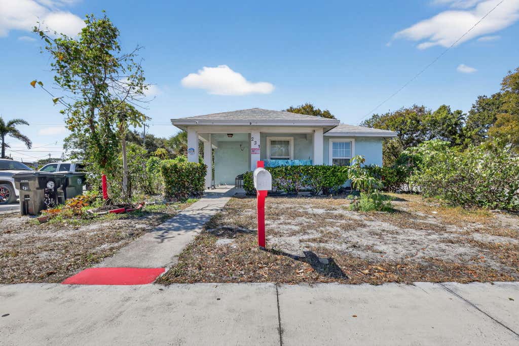 Photo of 231 N H Street, Lake Worth, FL 33460 (MLS # B26065067)