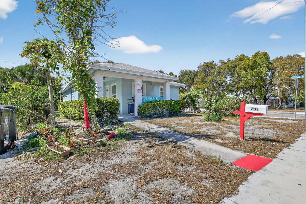 Photo of 231 N H Street, Lake Worth, FL 33460 (MLS # B26065067)