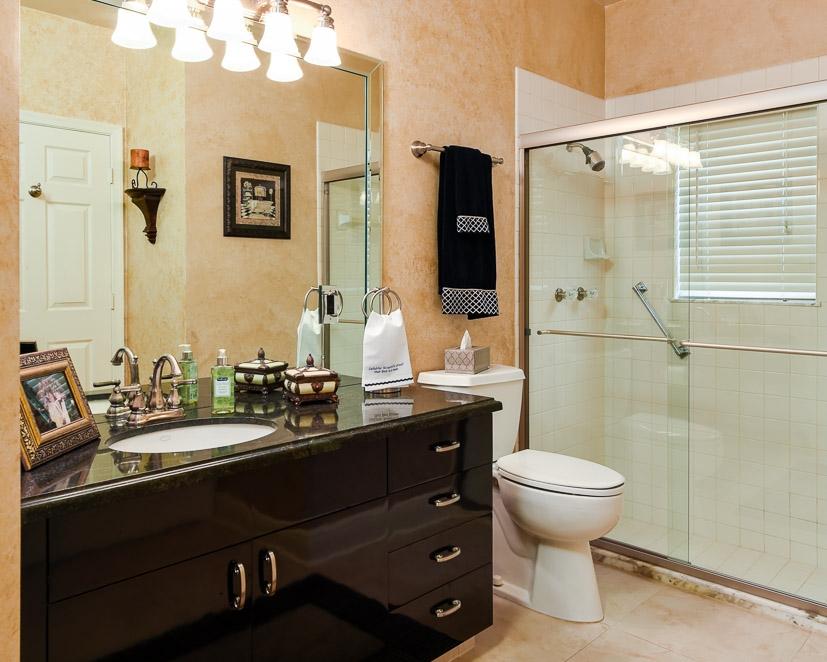 CRYSTAL POINTE 1 - Residential