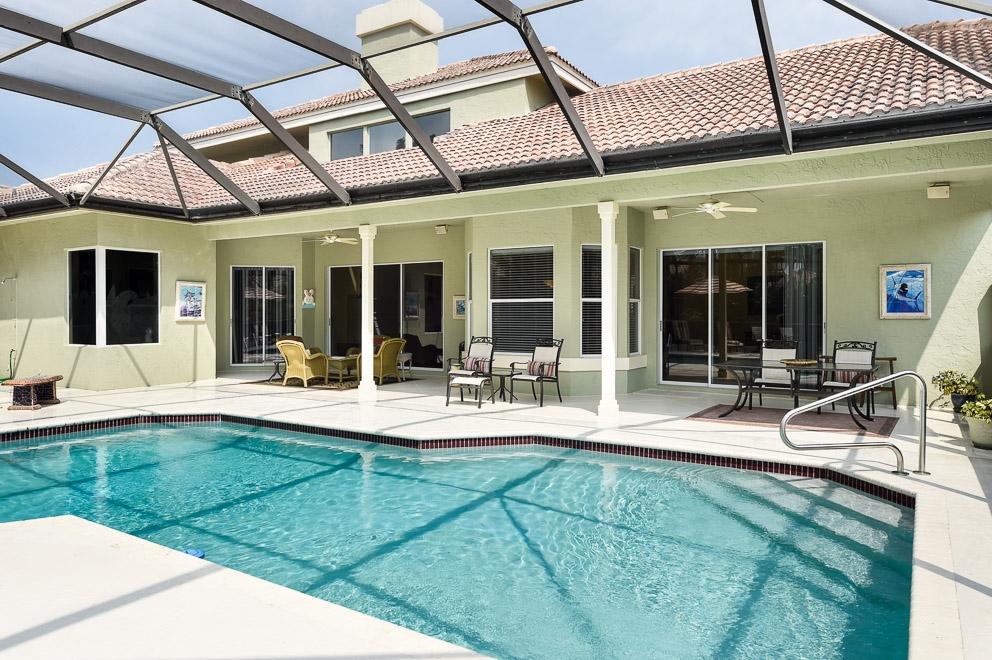 CRYSTAL POINTE 1 - Residential