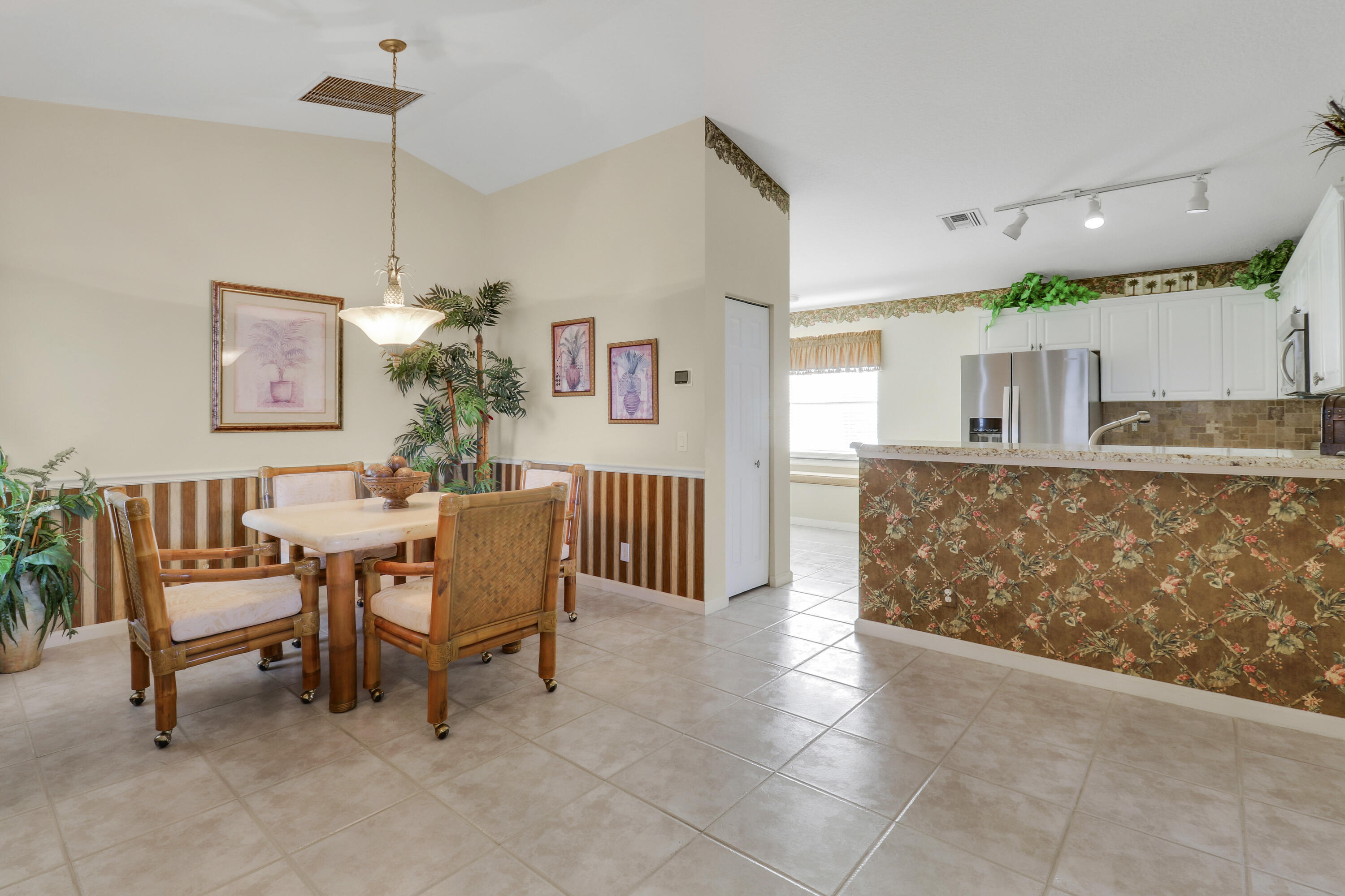 ST LUCIE FALLS (AKA RIVER FOREST) - Residential Lease