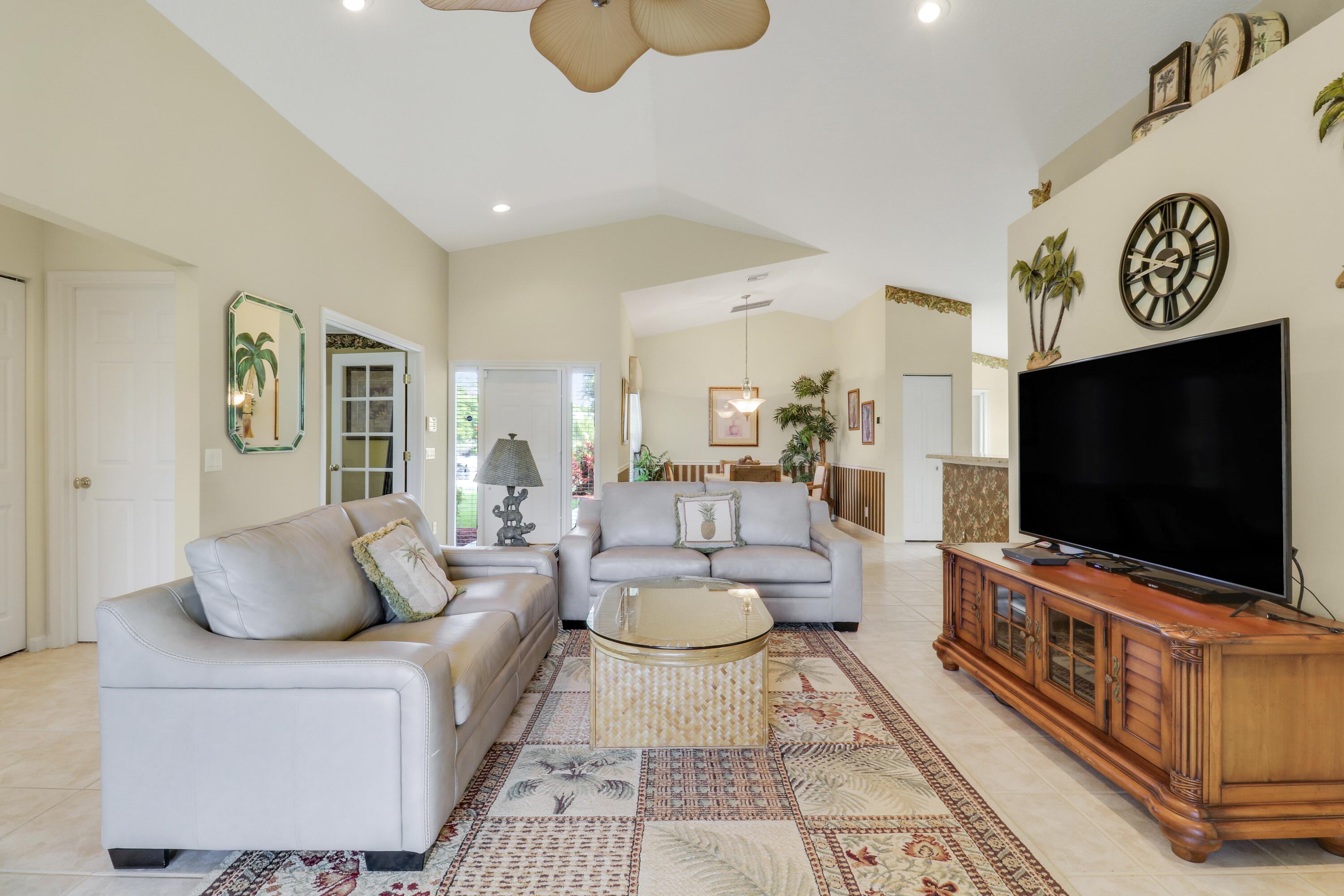 ST LUCIE FALLS (AKA RIVER FOREST) - Residential Lease