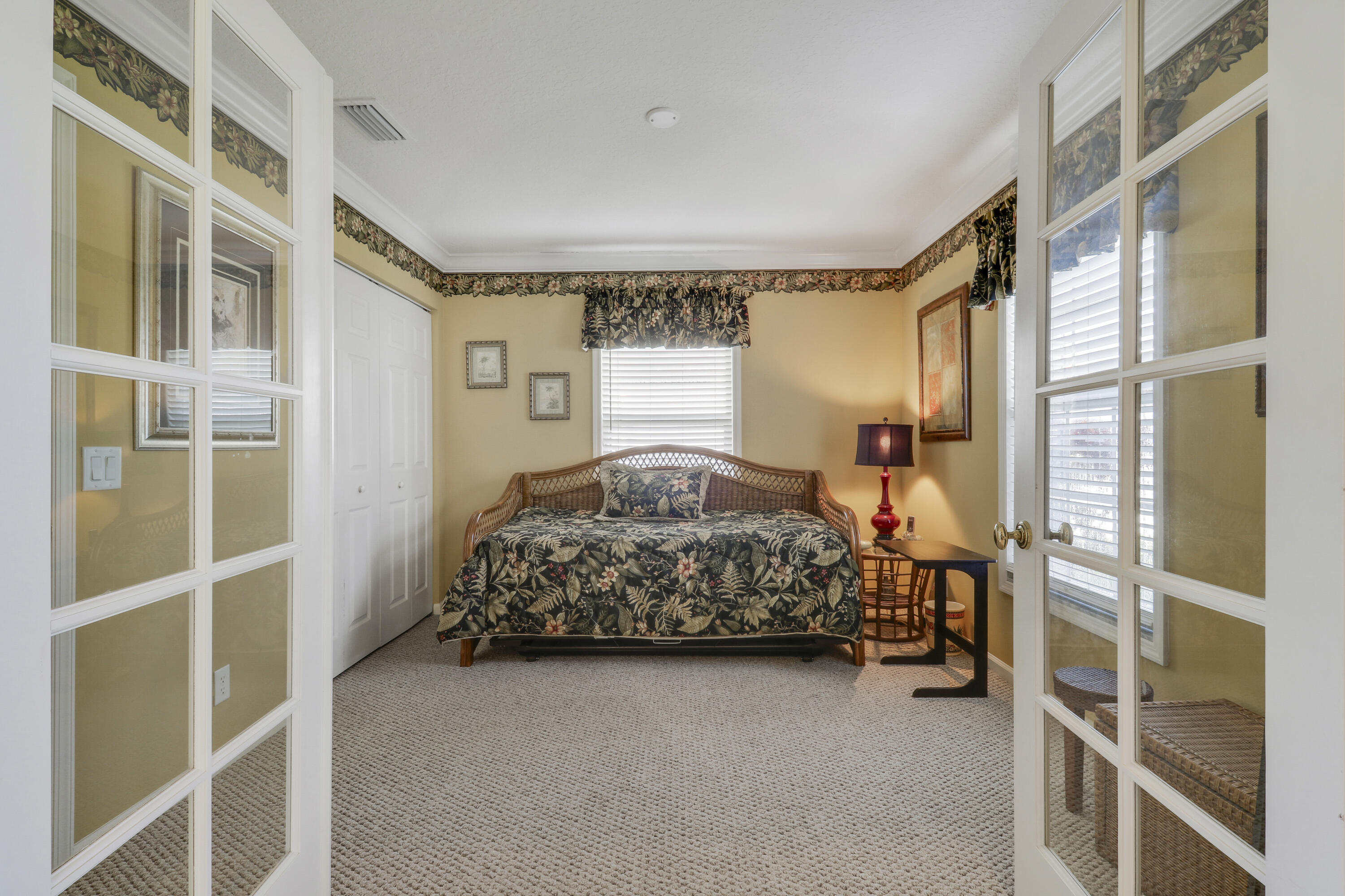 ST LUCIE FALLS (AKA RIVER FOREST) - Residential Lease