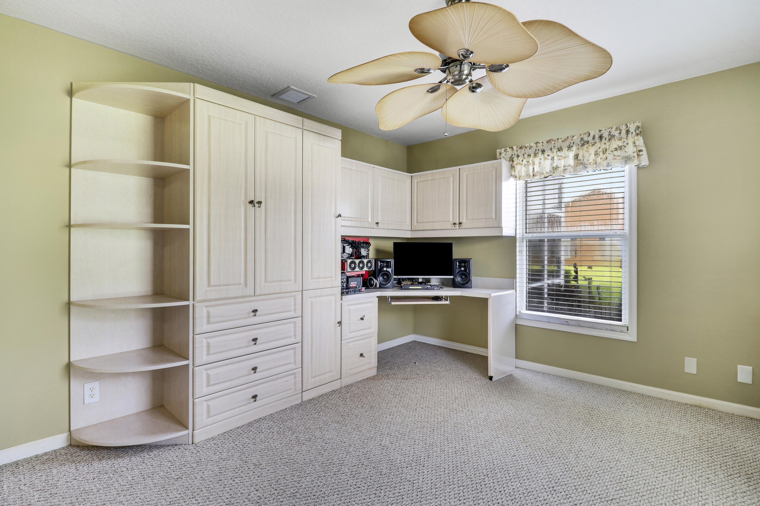 ST LUCIE FALLS (AKA RIVER FOREST) - Residential Lease