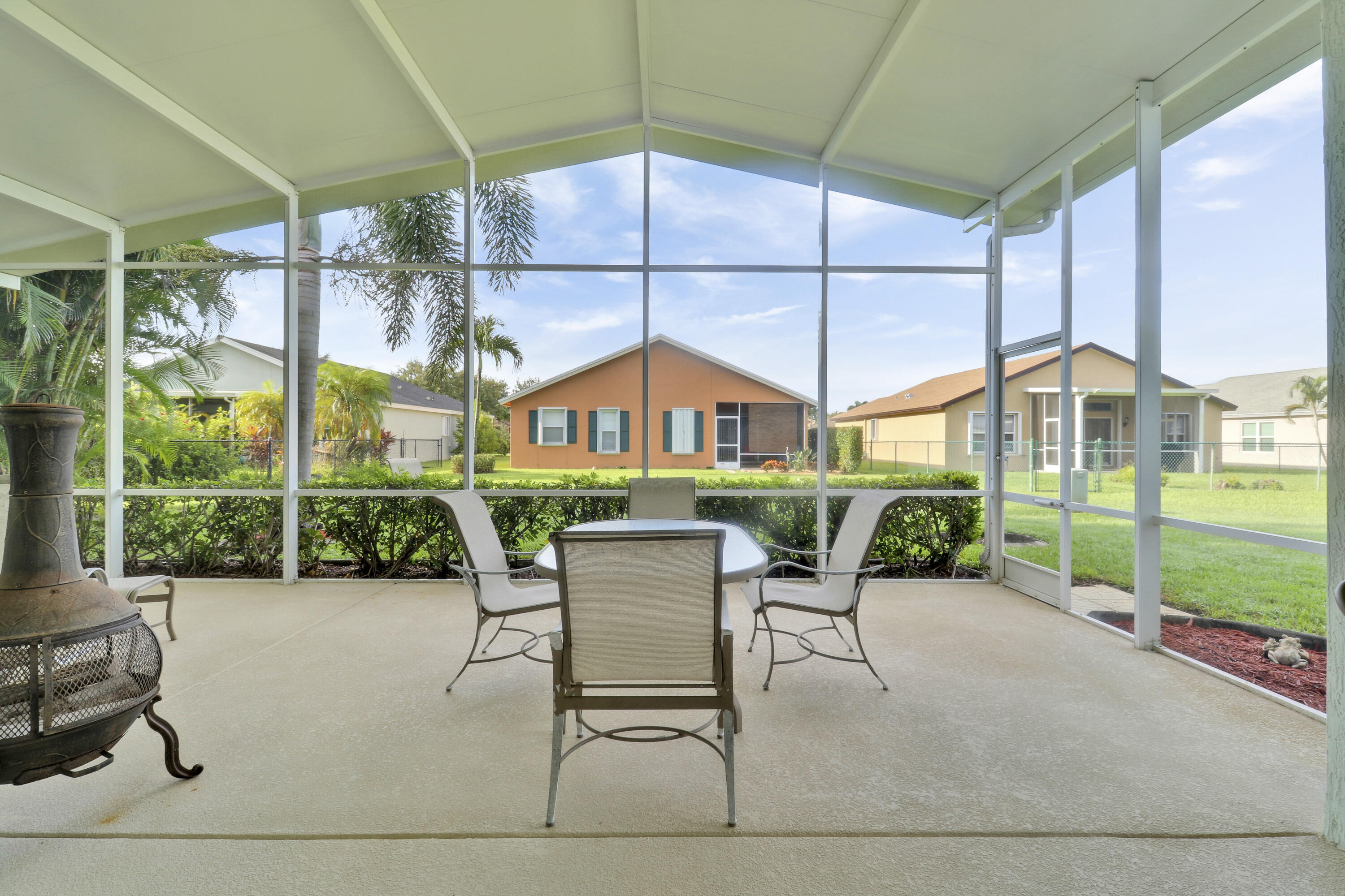 ST LUCIE FALLS (AKA RIVER FOREST) - Residential Lease