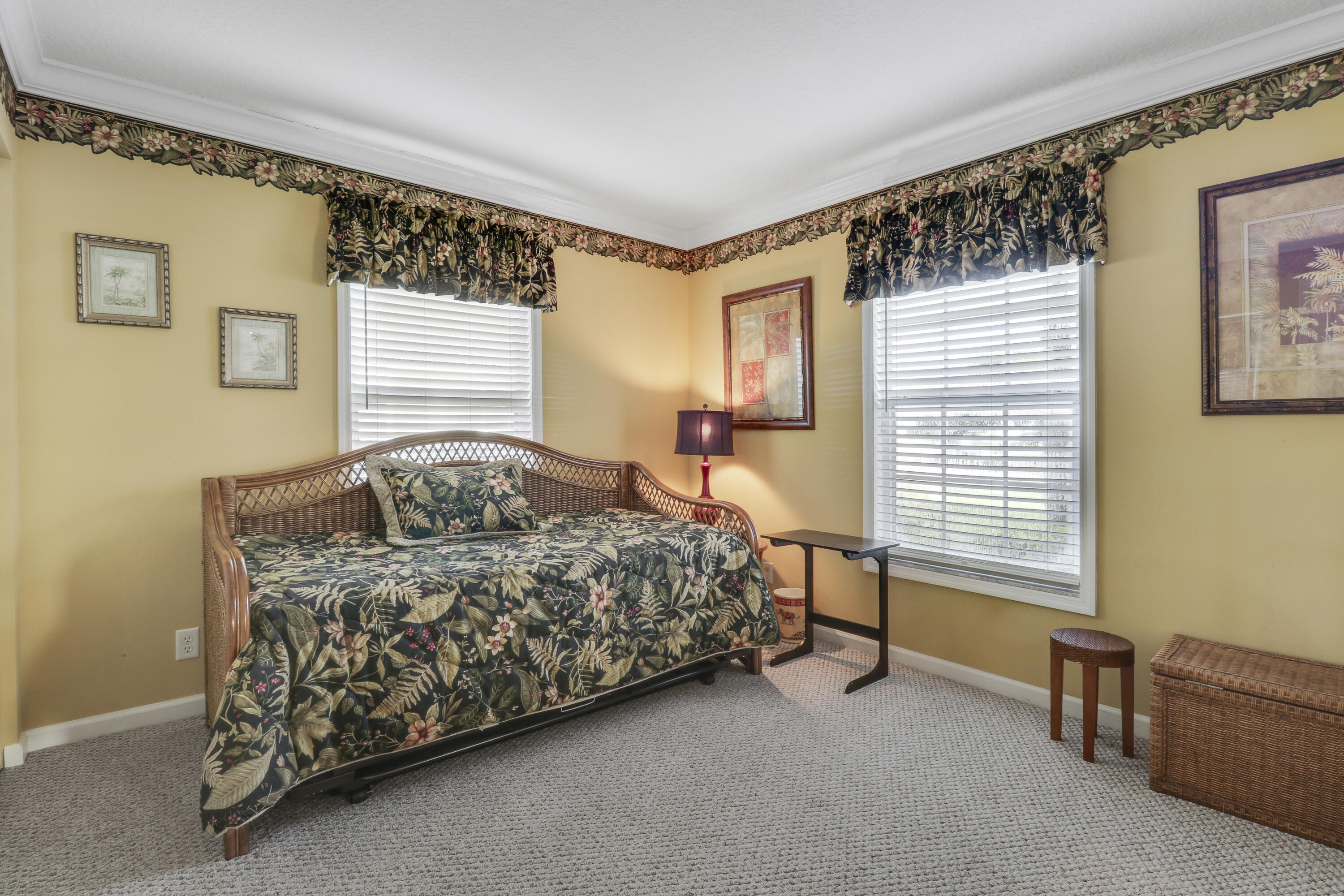 ST LUCIE FALLS (AKA RIVER FOREST) - Residential Lease