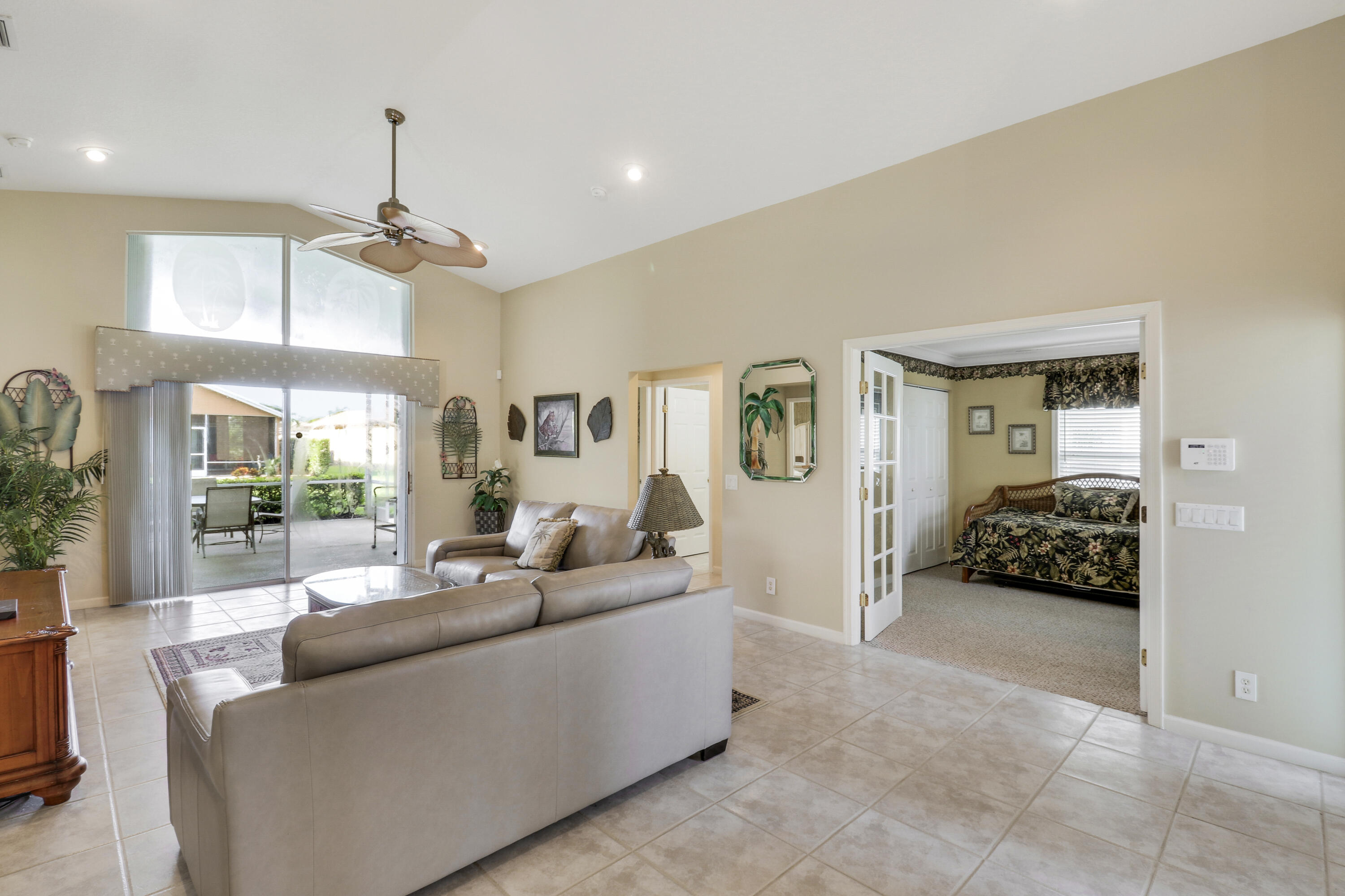 ST LUCIE FALLS (AKA RIVER FOREST) - Residential Lease