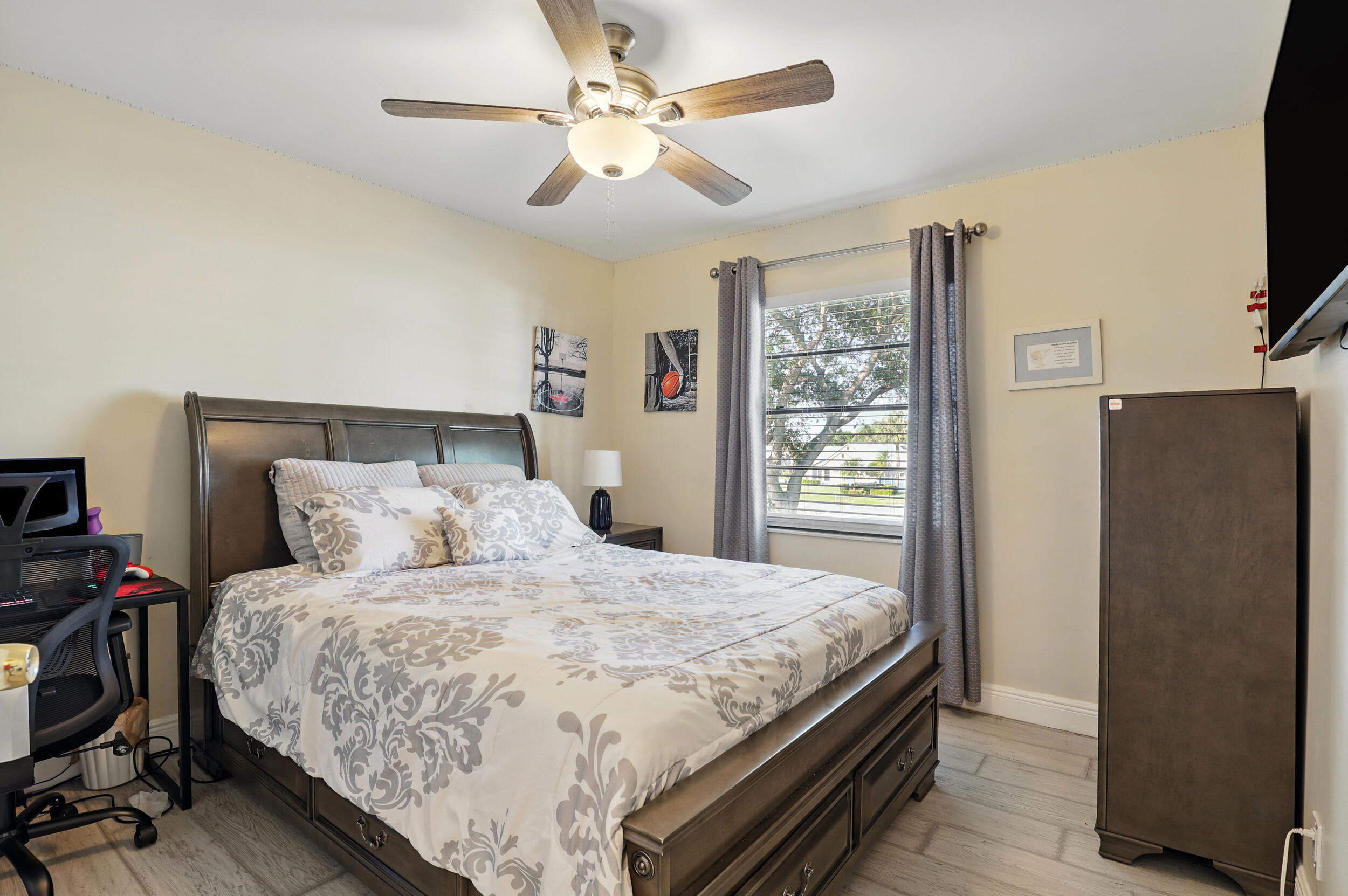 LAKESIDE GREEN PL 5 - Residential