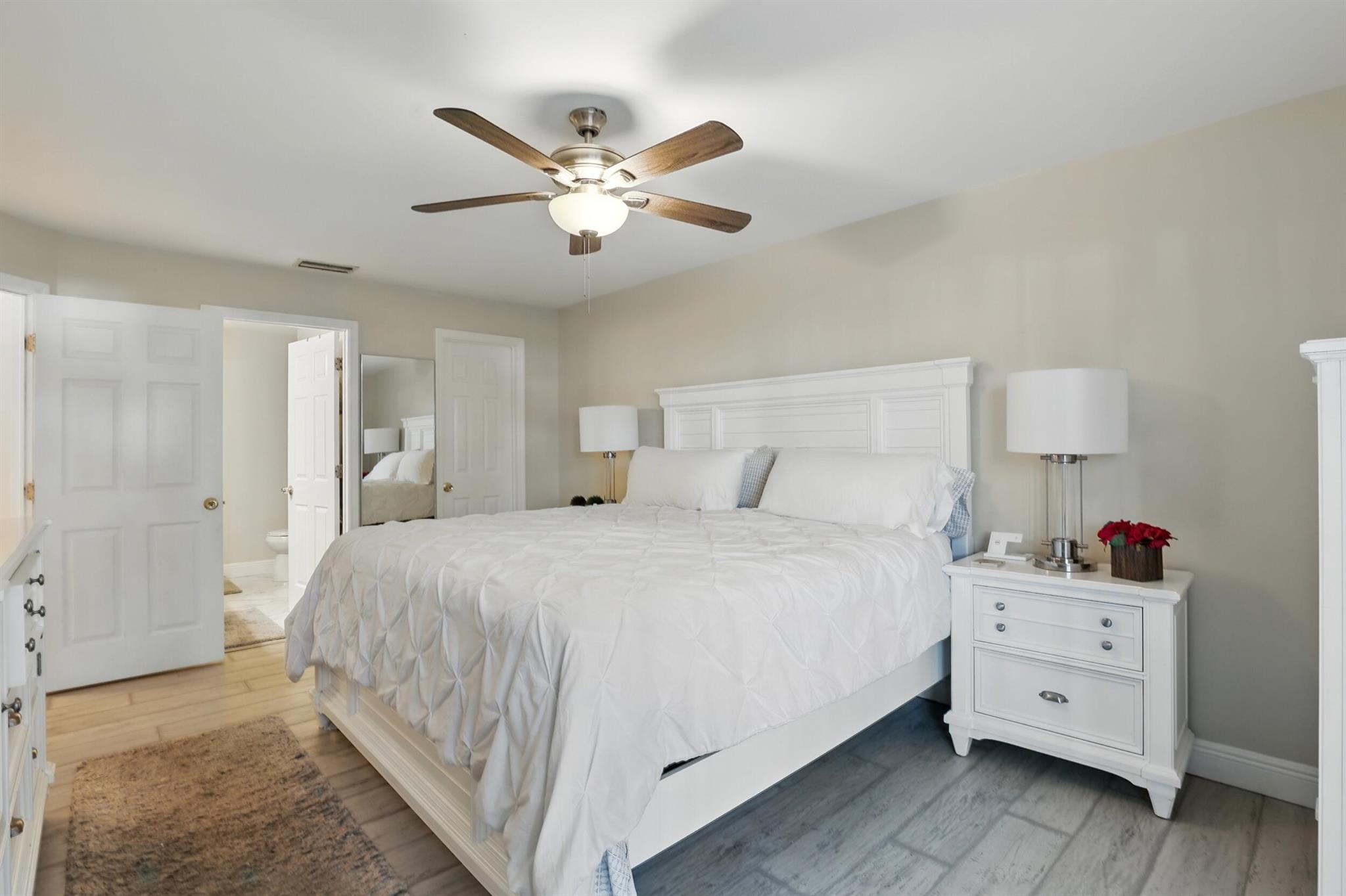 LAKESIDE GREEN PL 5 - Residential