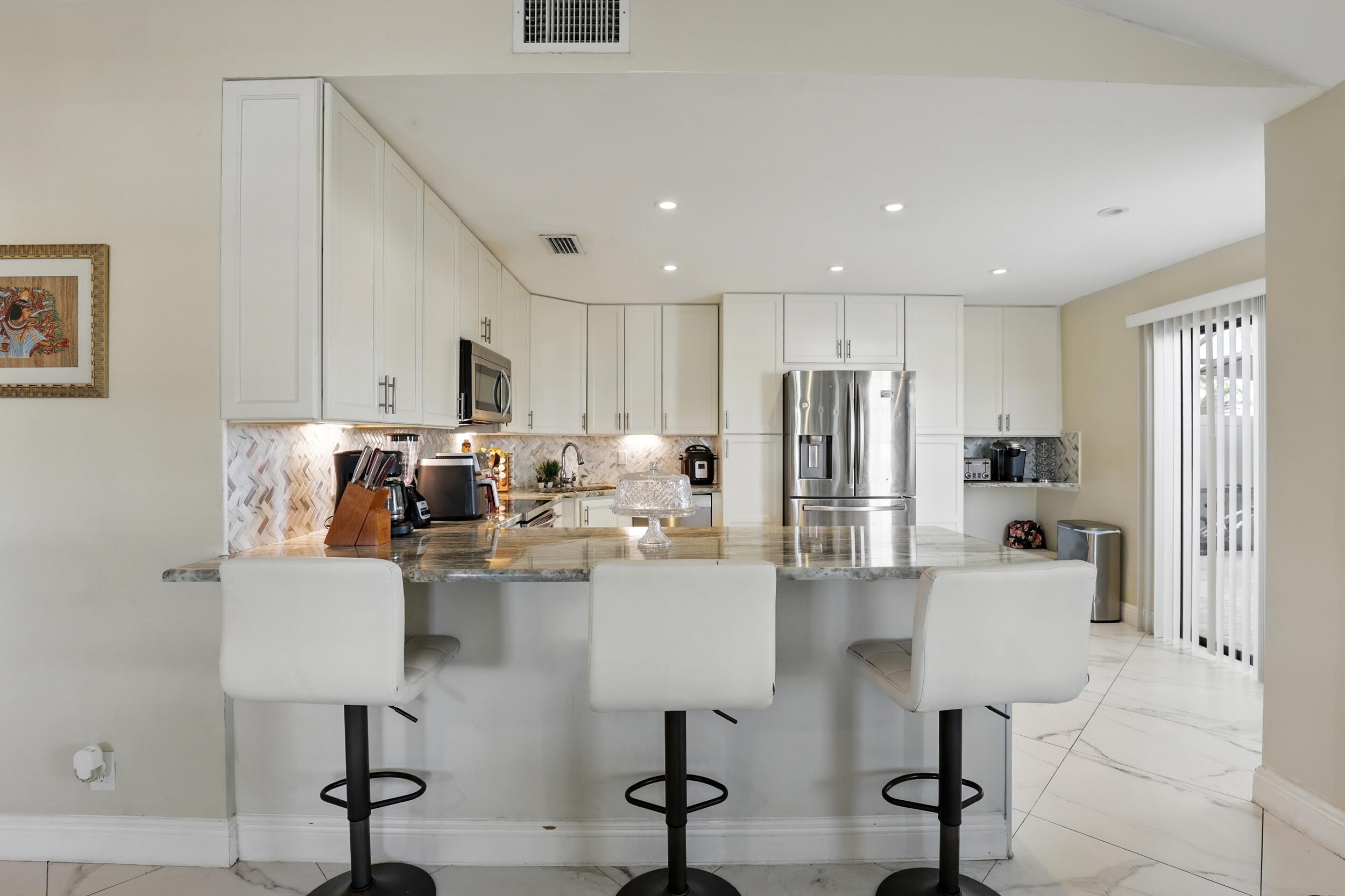 LAKESIDE GREEN PL 5 - Residential