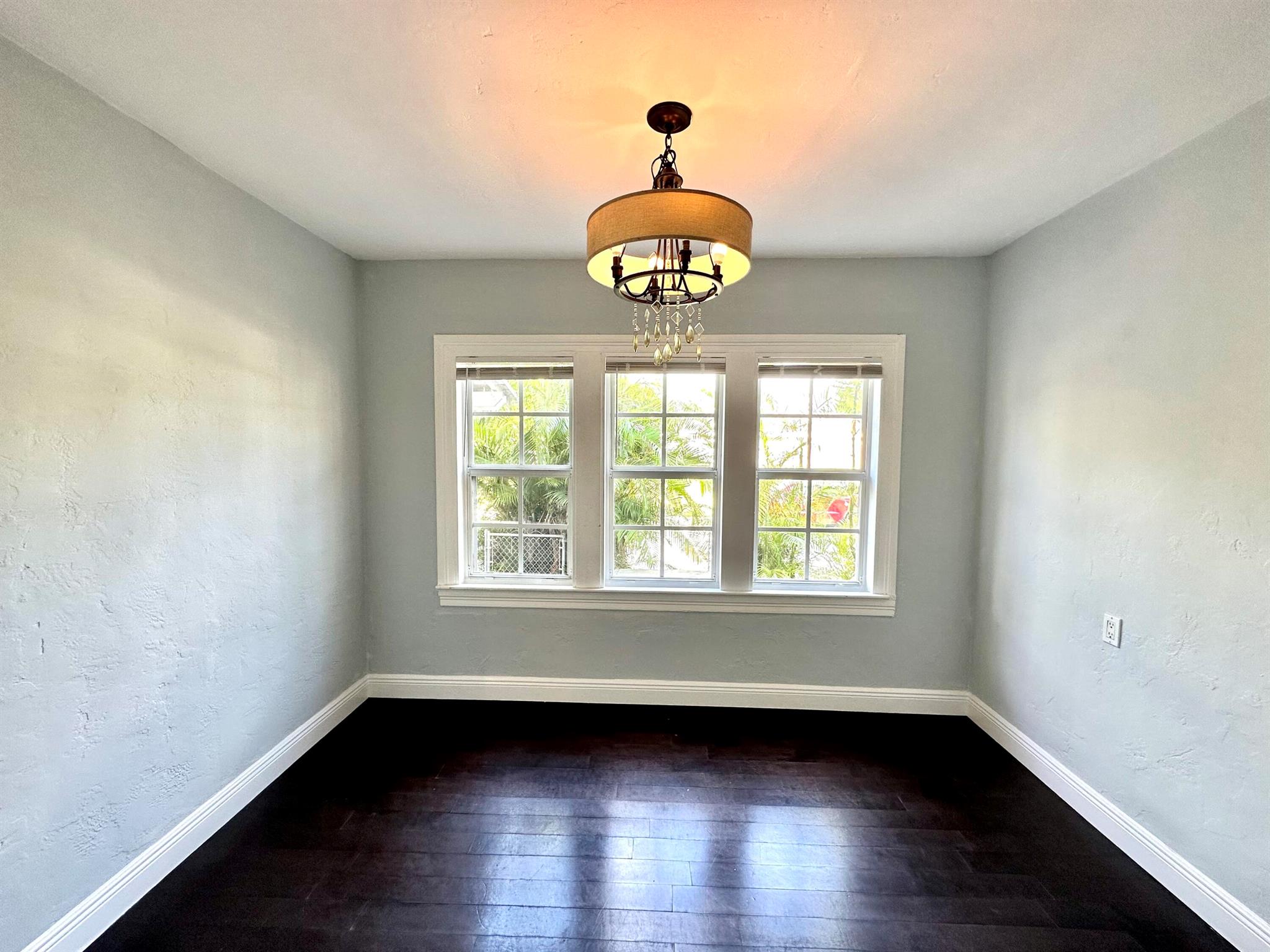 LAKE WORTH TOWN OF - Residential Lease