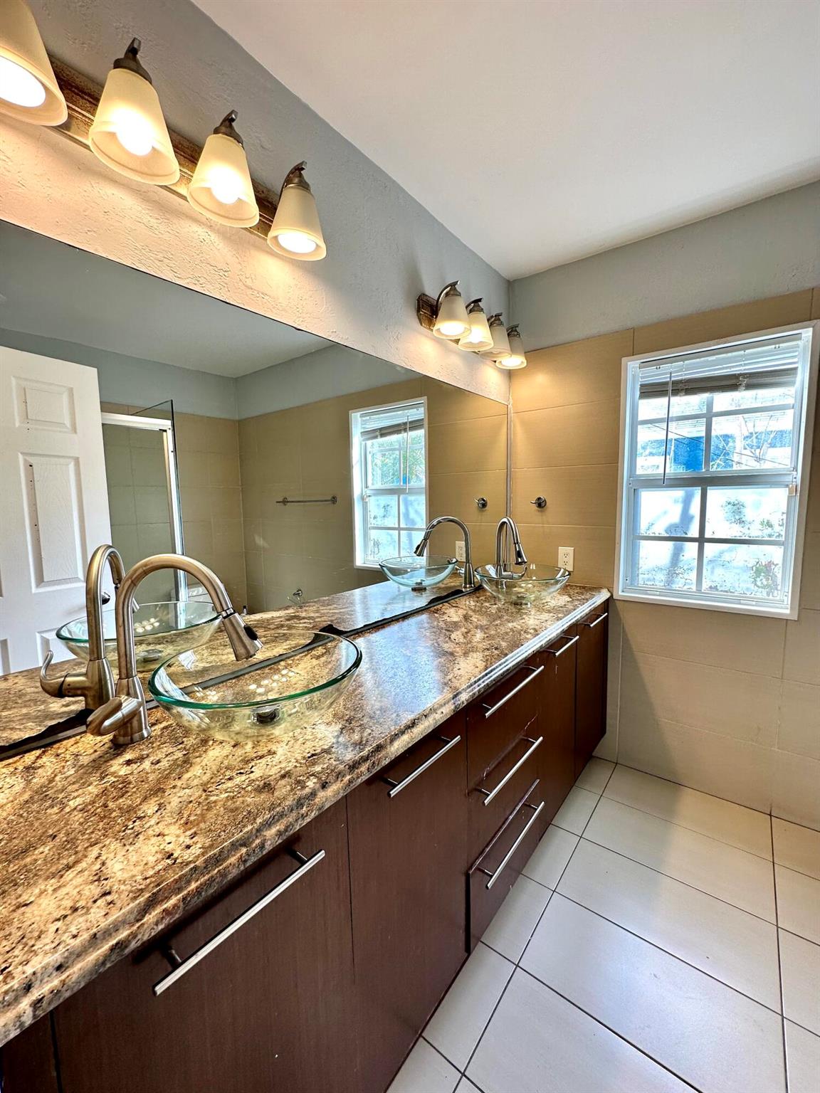 LAKE WORTH TOWN OF - Residential Lease