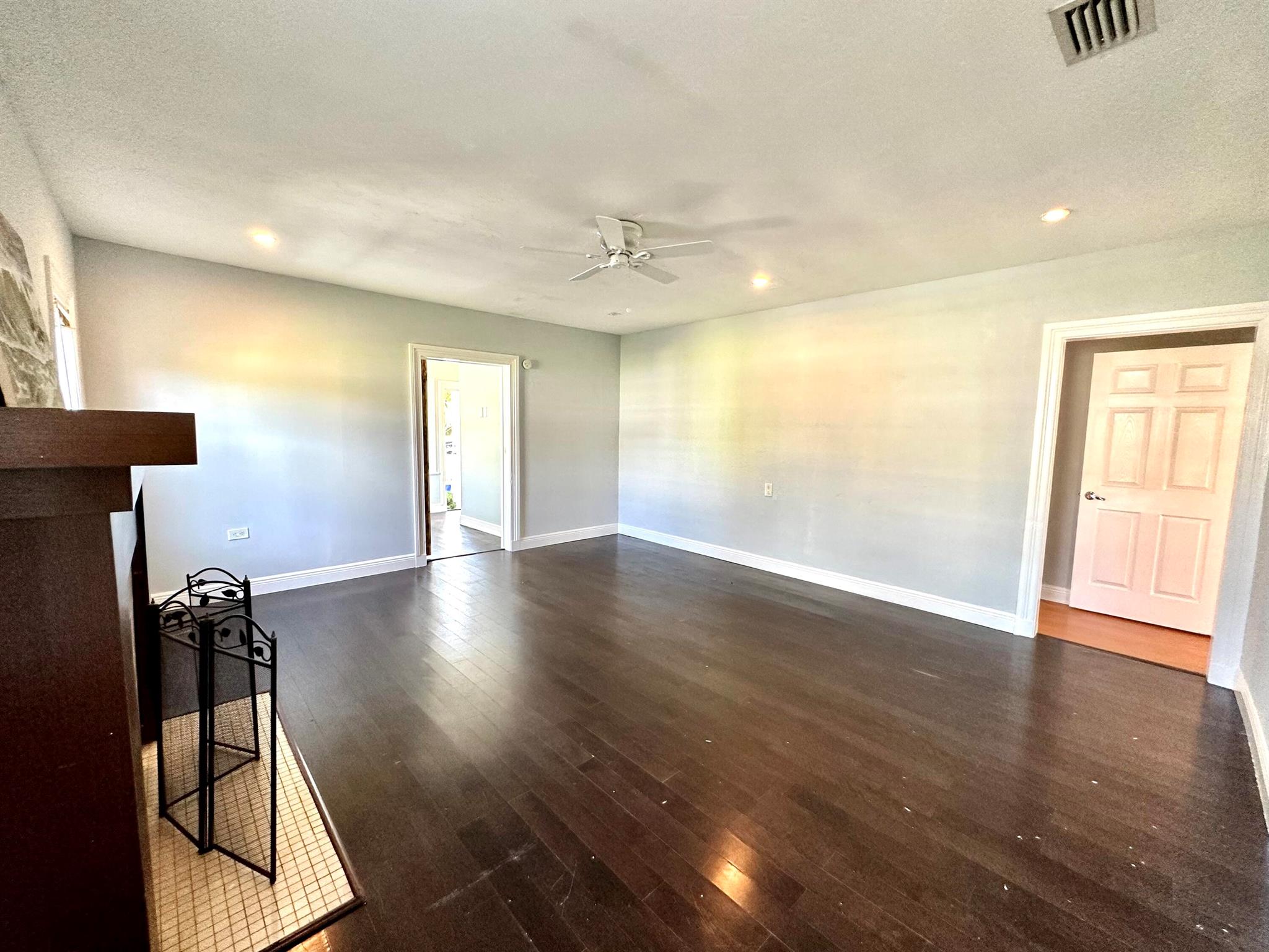 LAKE WORTH TOWN OF - Residential Lease