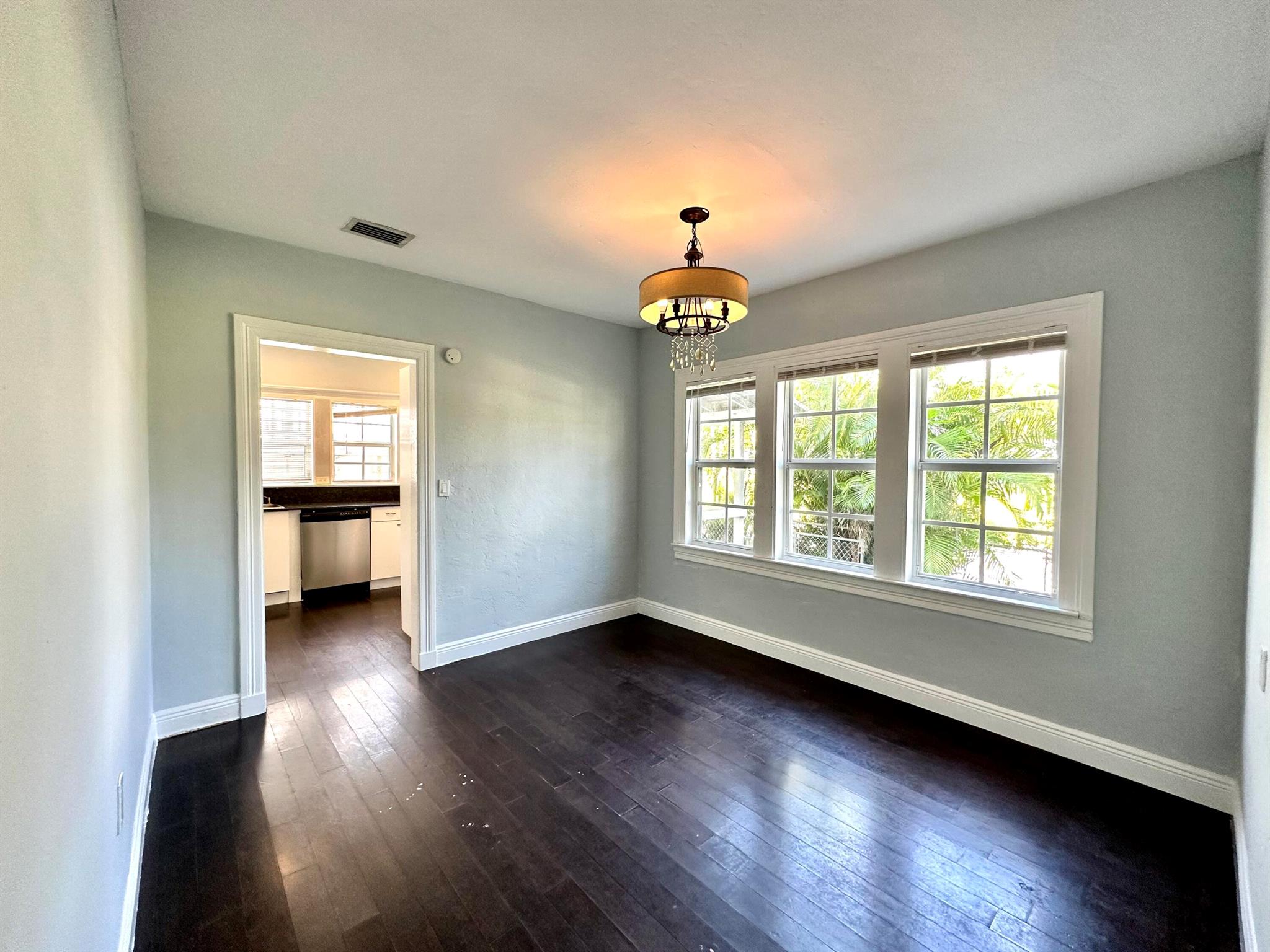 LAKE WORTH TOWN OF - Residential Lease