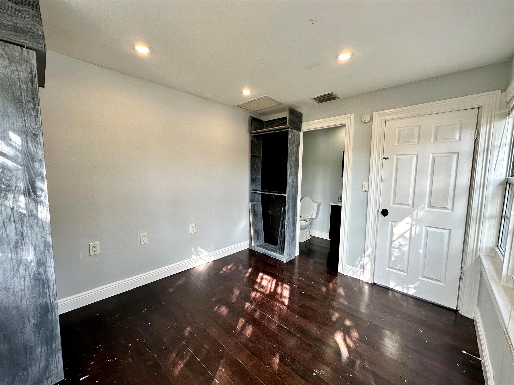 LAKE WORTH TOWN OF - Residential Lease