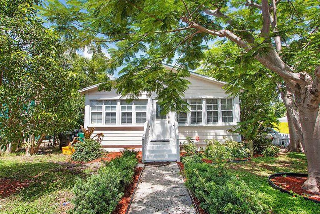 Photo of 101 S C Street #1, Lake Worth Beach, FL 33460 (MLS # R11145511)