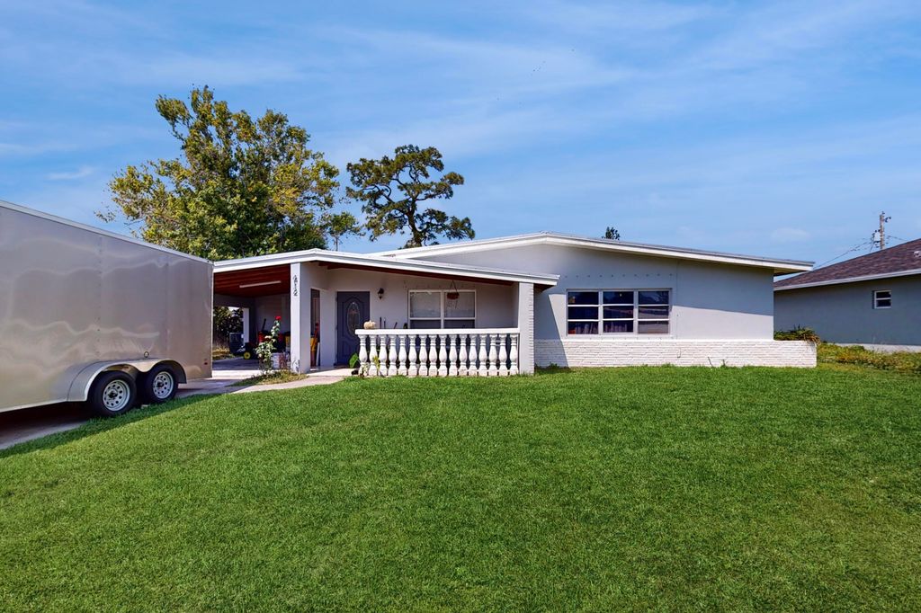 Photo of 412 Willows Avenue, Port Saint Lucie, FL 34952 (MLS # R10980570)