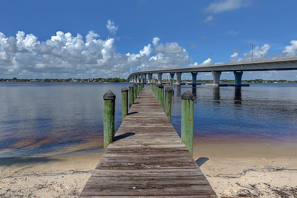 MELODY HILL - Residential