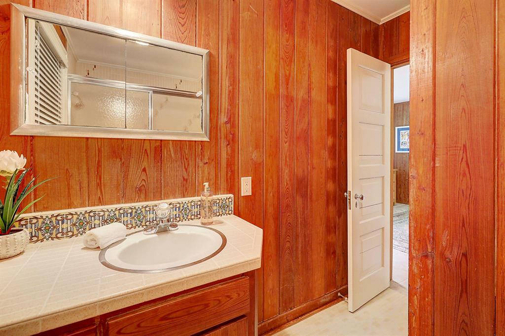 MELODY HILL - Residential