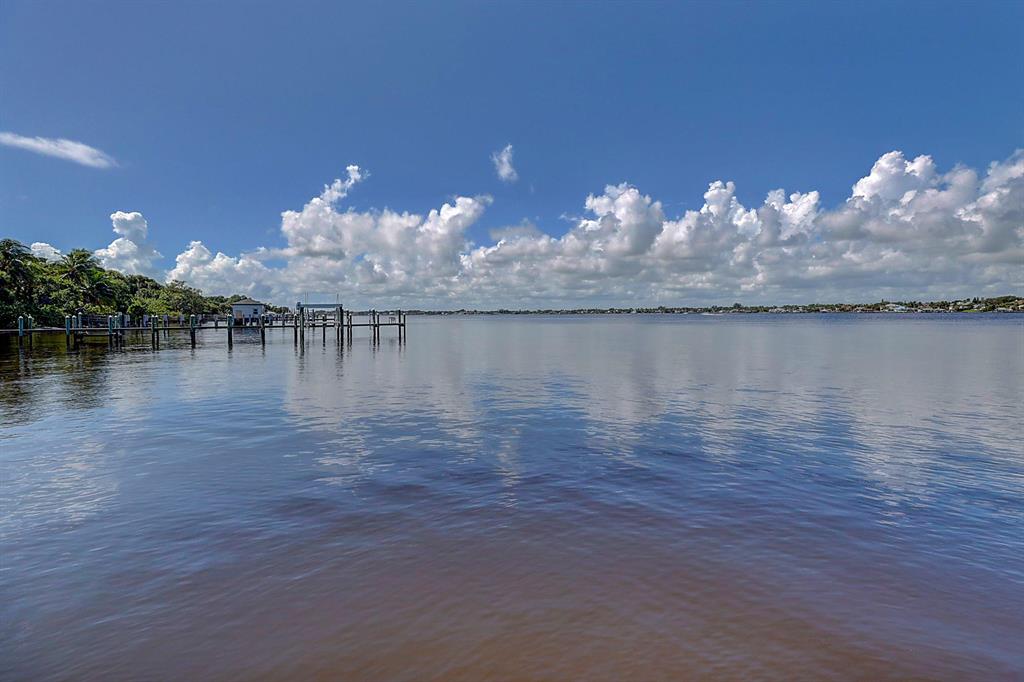 MELODY HILL - Residential