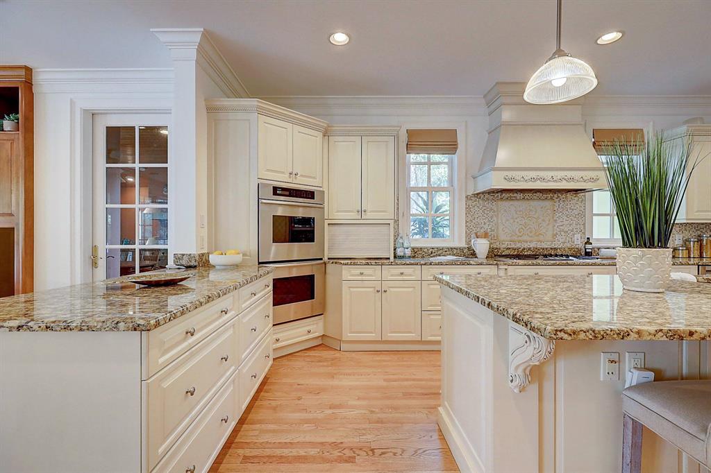 MELODY HILL - Residential