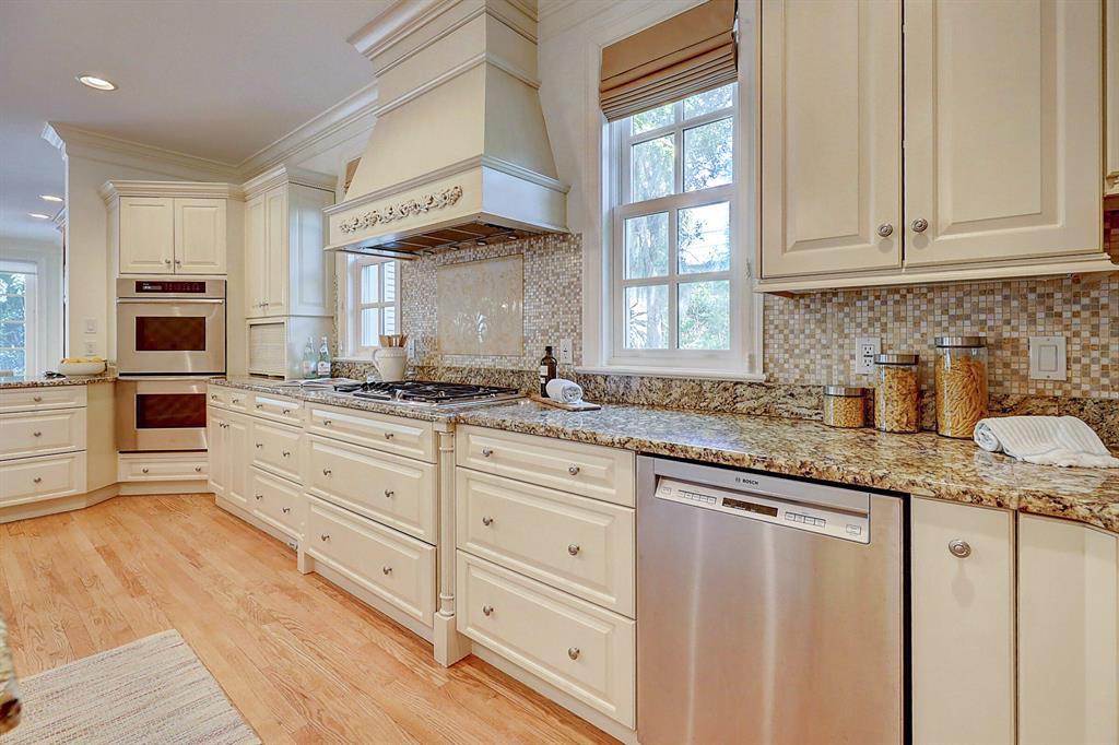 MELODY HILL - Residential