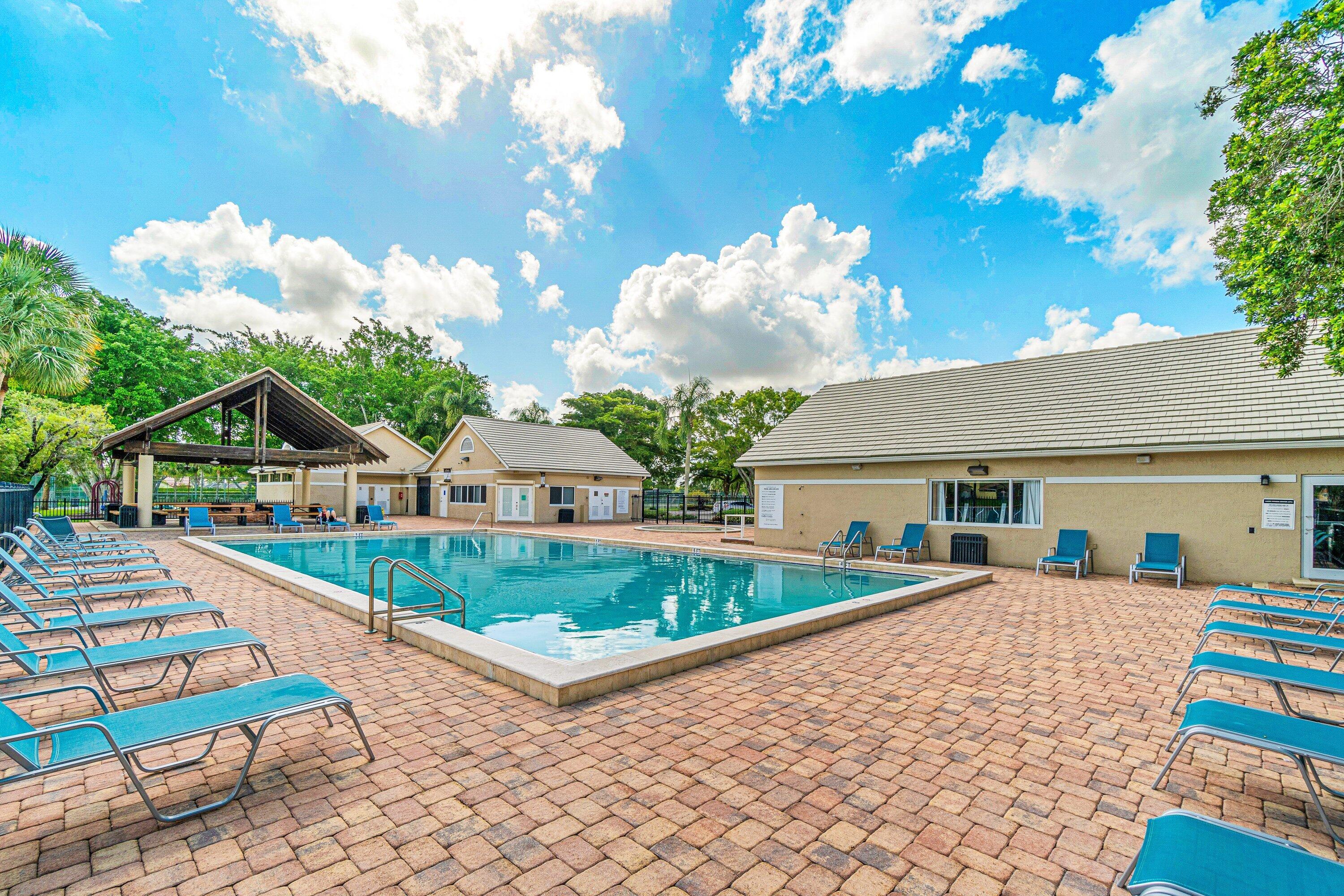 LAKES AT BOCA RATON PAR K - Residential