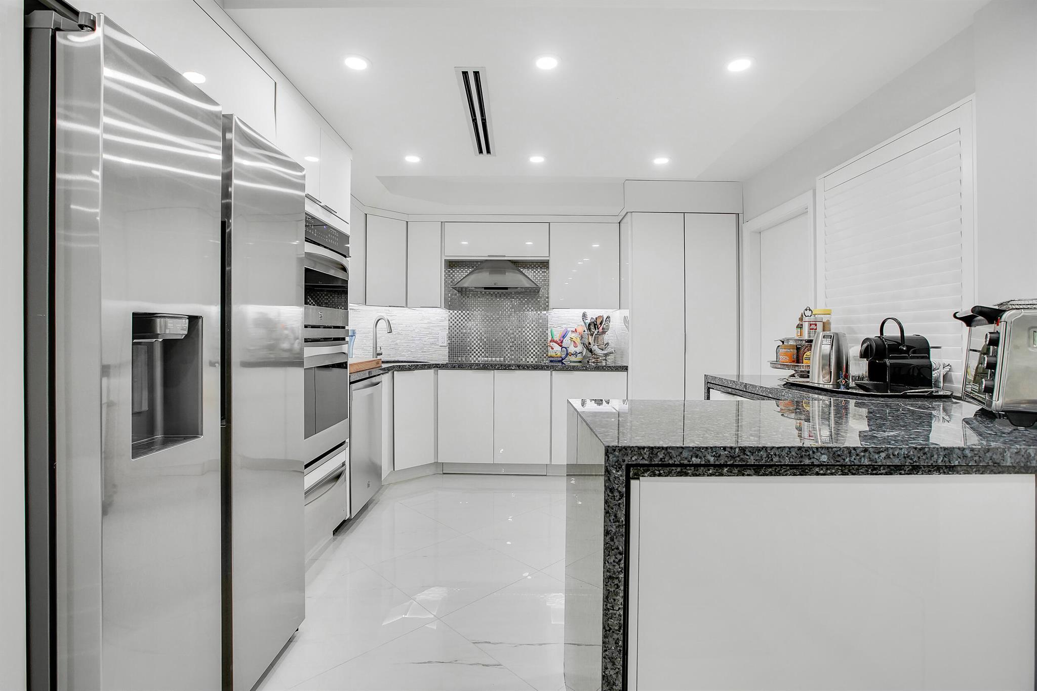 CORINTHIAN GARDENS INC CO - Residential