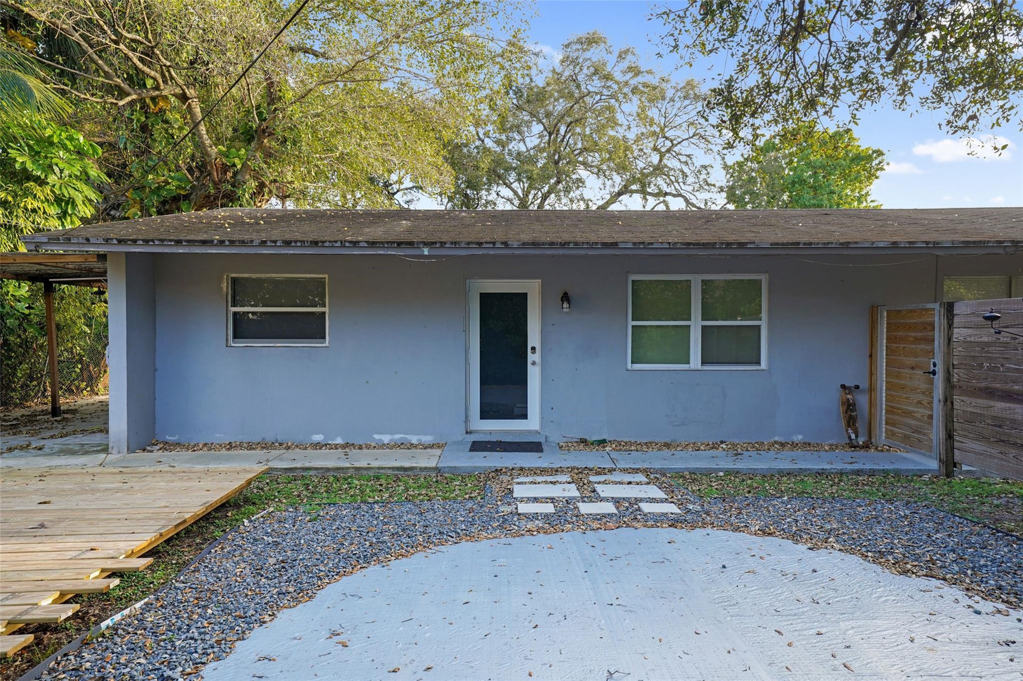 CLAIR LAKE - Residential Lease