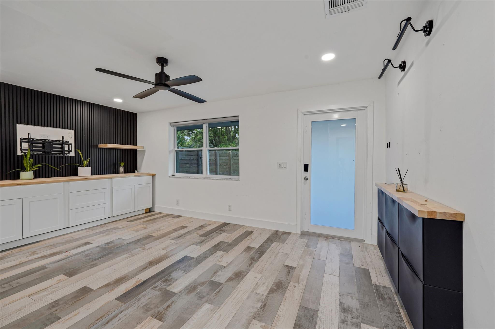 CLAIR LAKE - Residential Lease