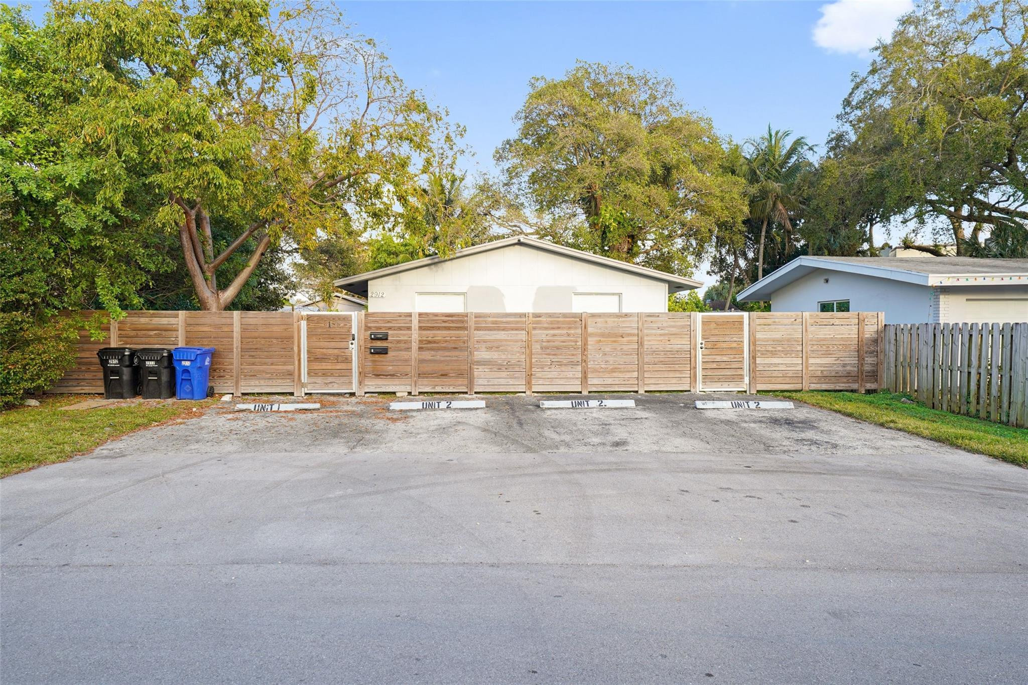 CLAIR LAKE - Residential Lease