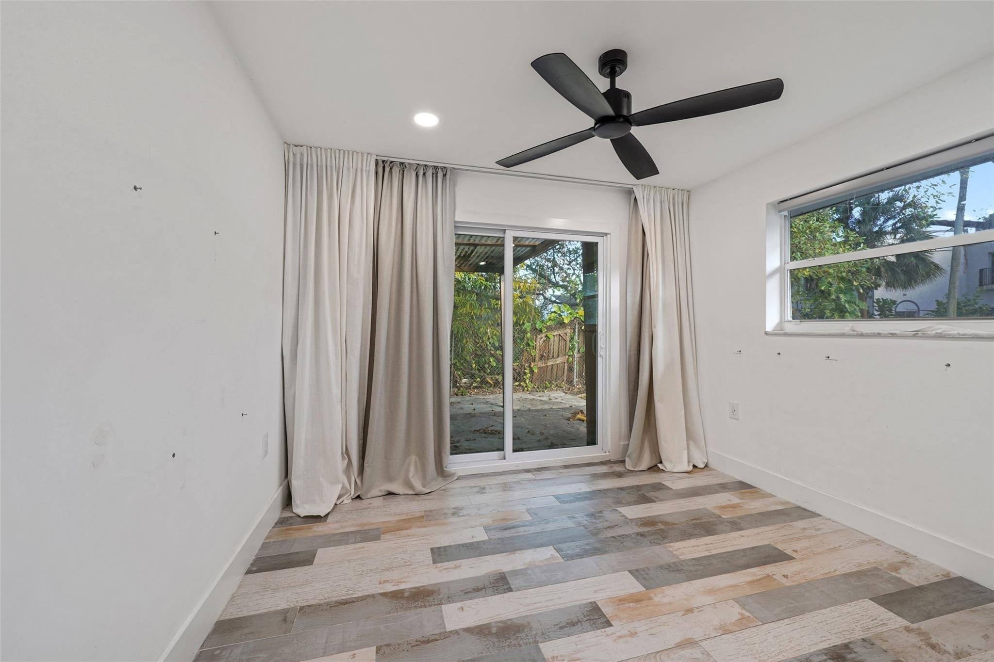 CLAIR LAKE - Residential Lease