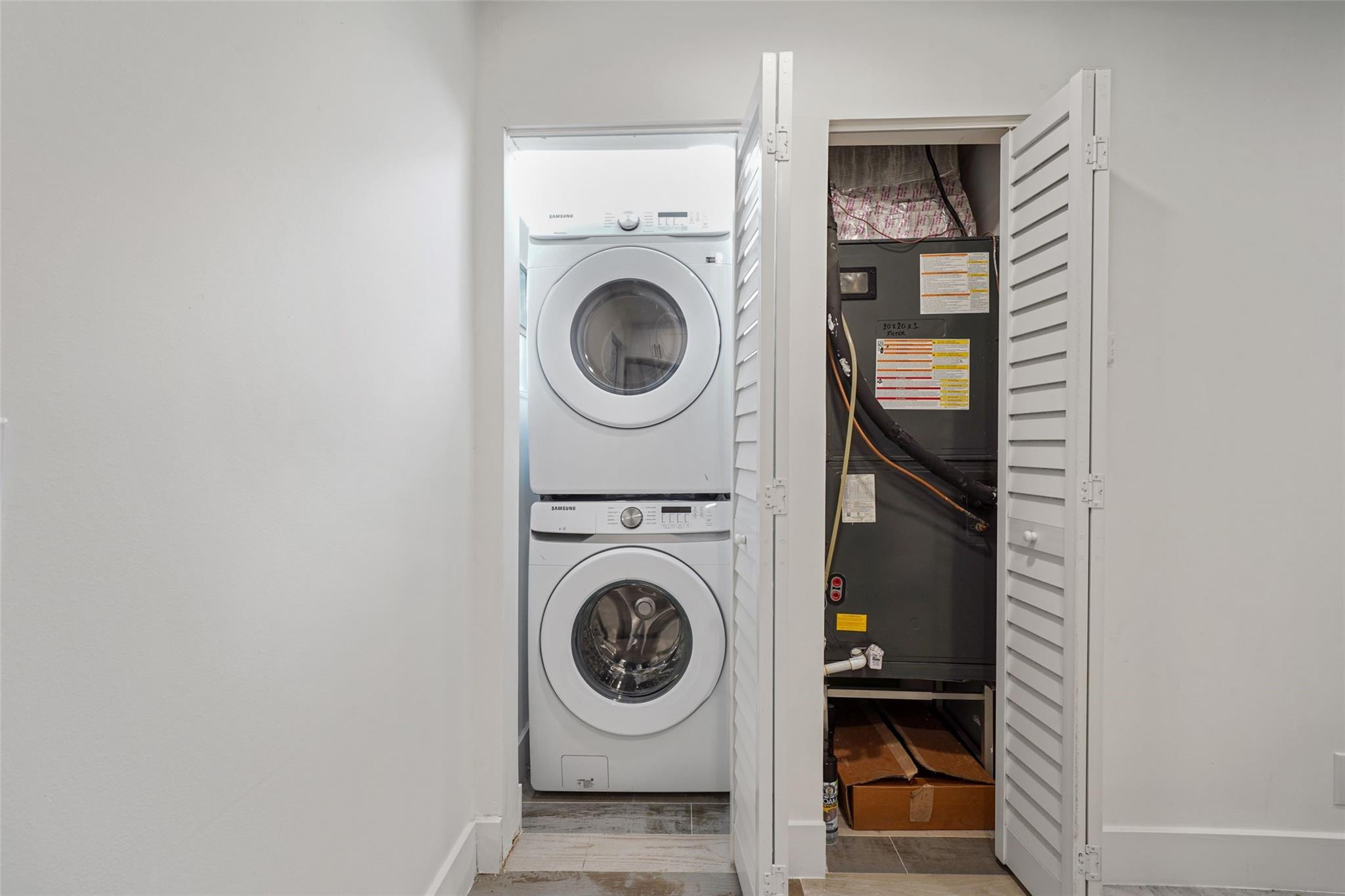 CLAIR LAKE - Residential Lease