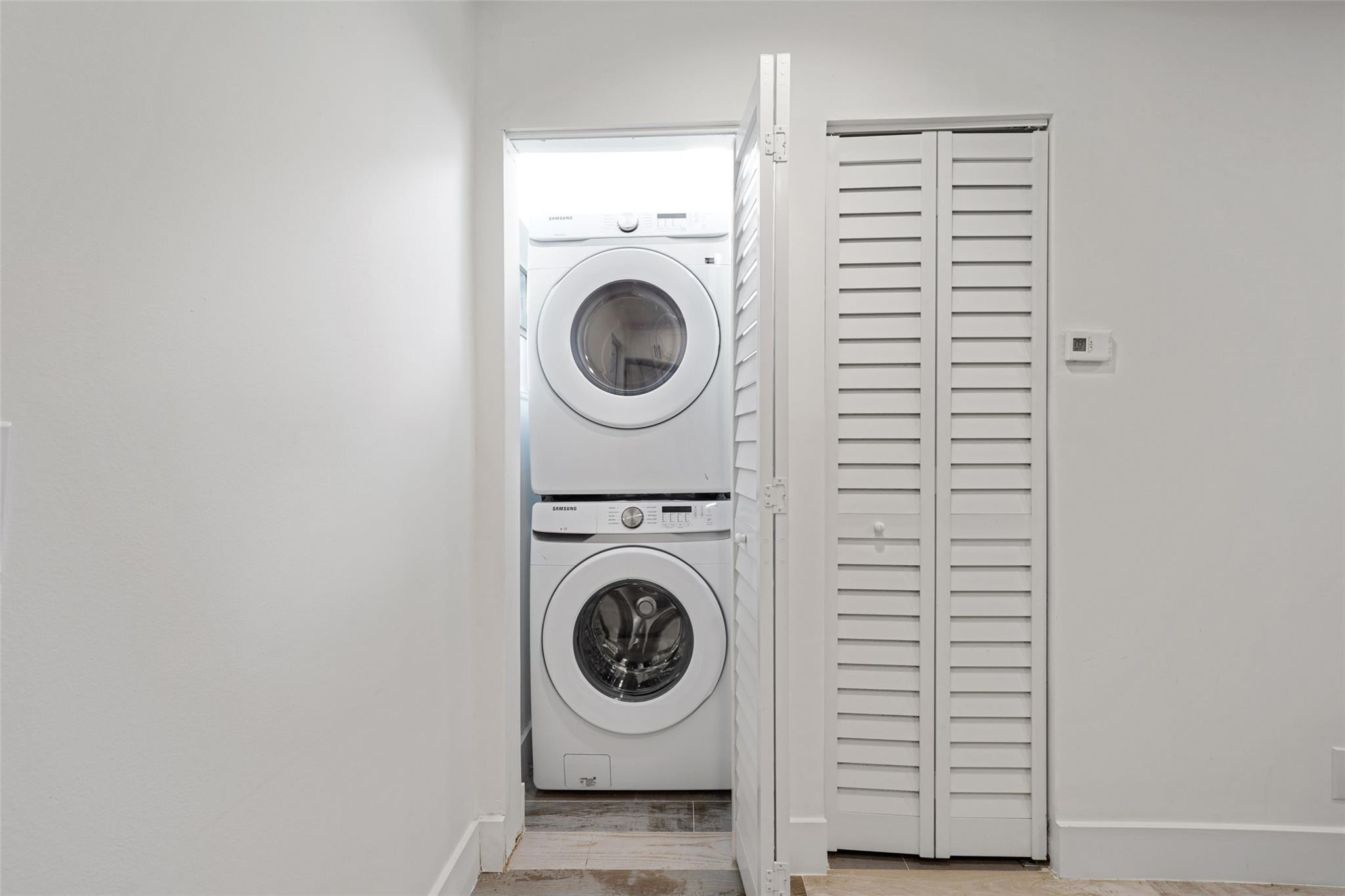 CLAIR LAKE - Residential Lease