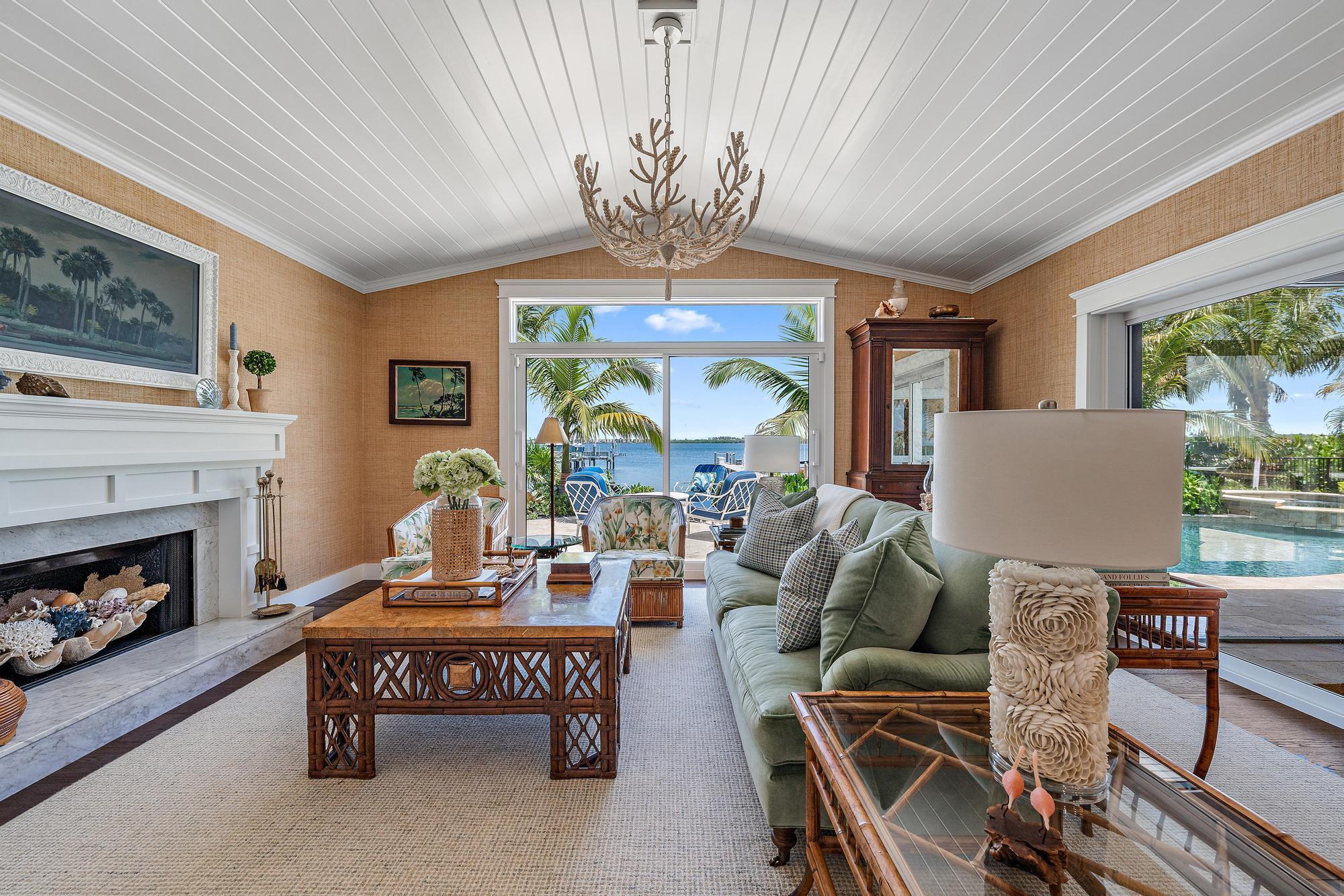 Joes Point - Residential