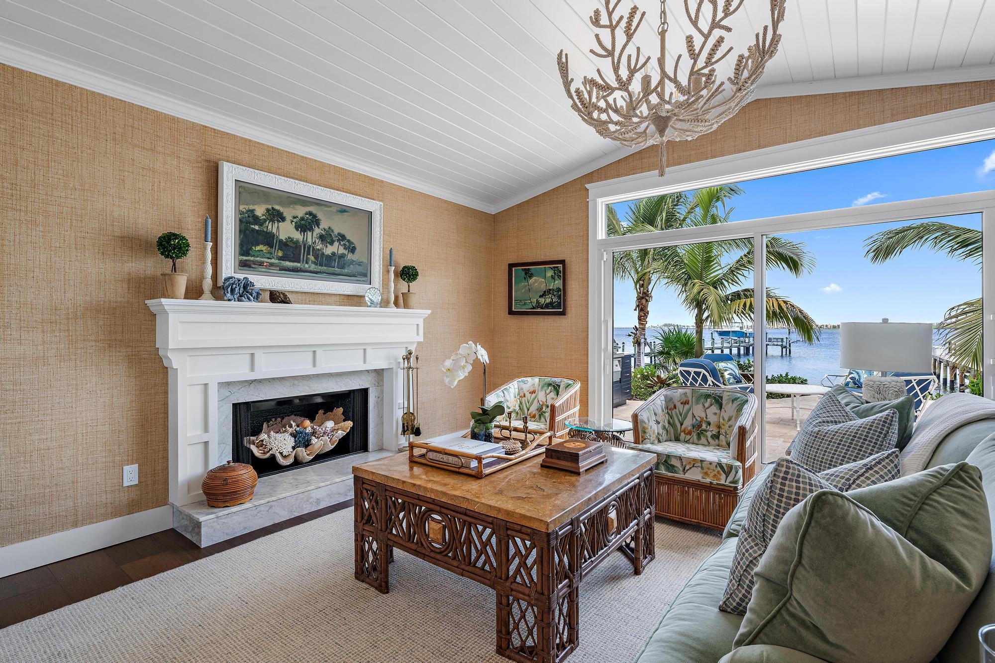 Joes Point - Residential