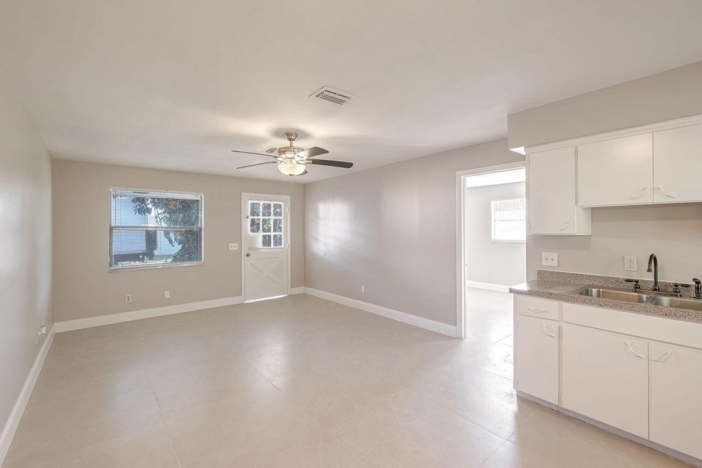 Photo of 3147 Naylor Terrace #Unit 3, Fort Pierce, FL 34982 (MLS # F10473913)