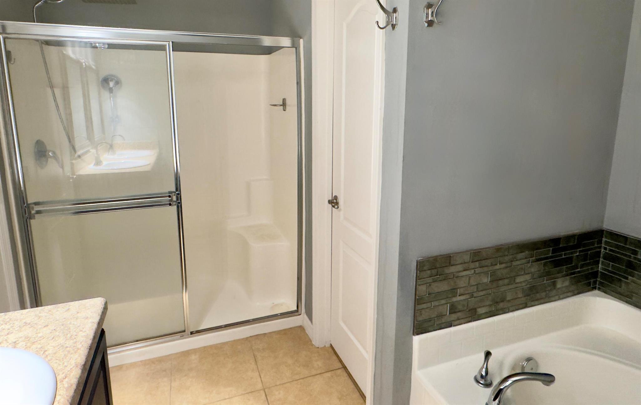 PORT ST LUCIE SECTION 22 - Residential Lease