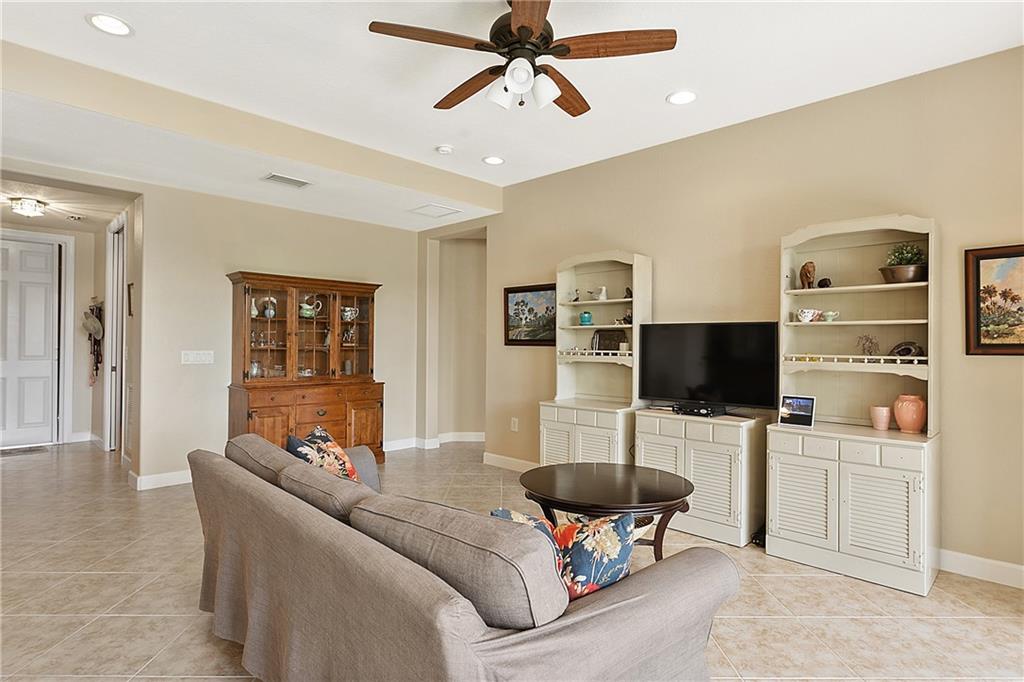 Cypress Pointe - Residential