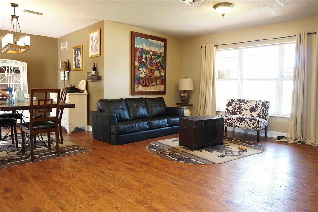 TAMARAC HILLS 3RD SEC - Residential