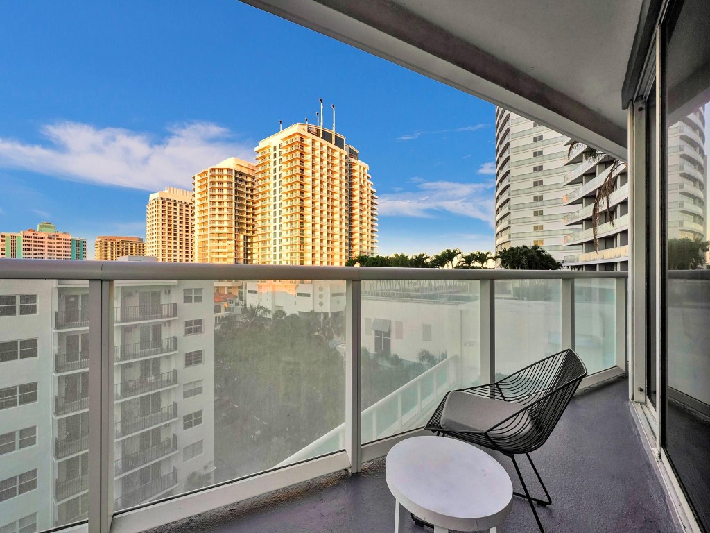 3101 Bayshore Drive 602