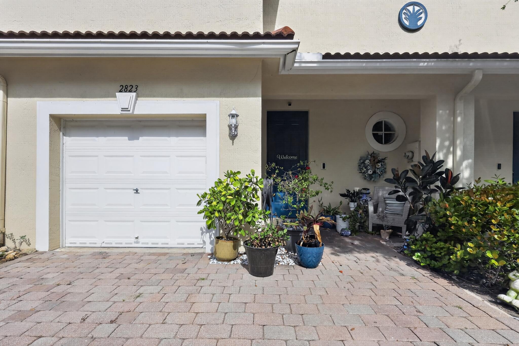 2823 S EVERGREEN Circle