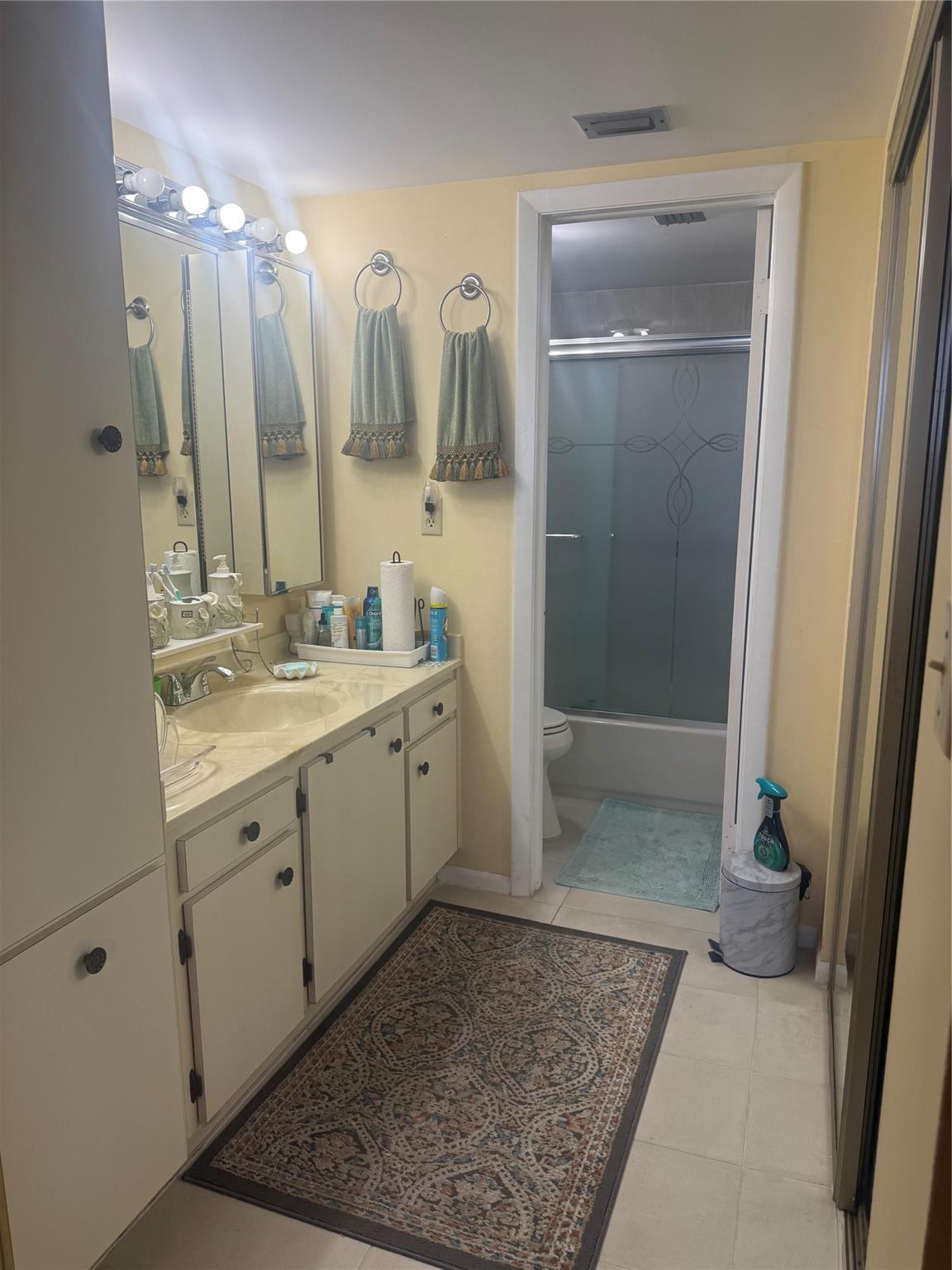Colony Point - Residential
